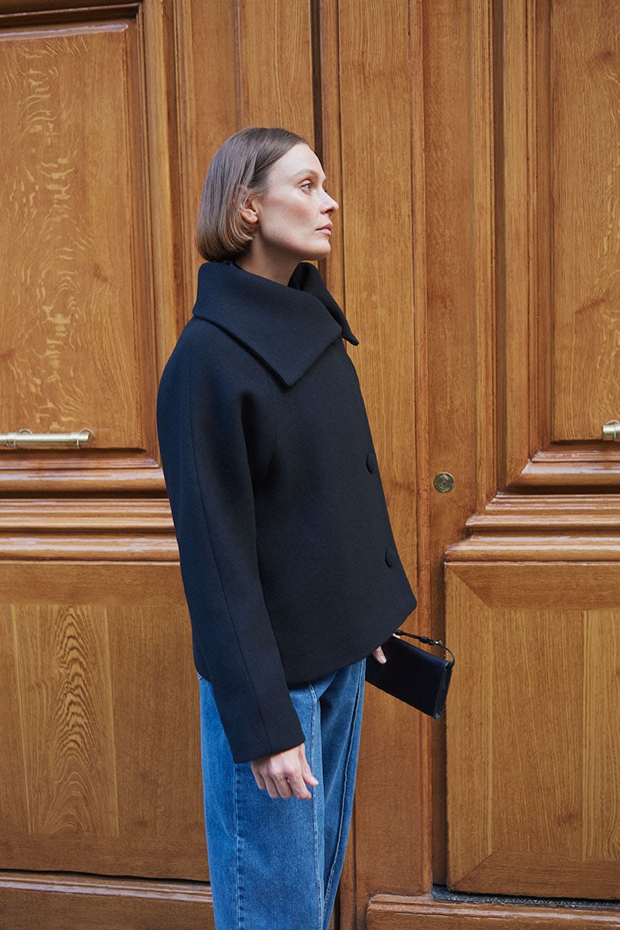 PerryIW Mantel LOCATION NONE 30108492-194008