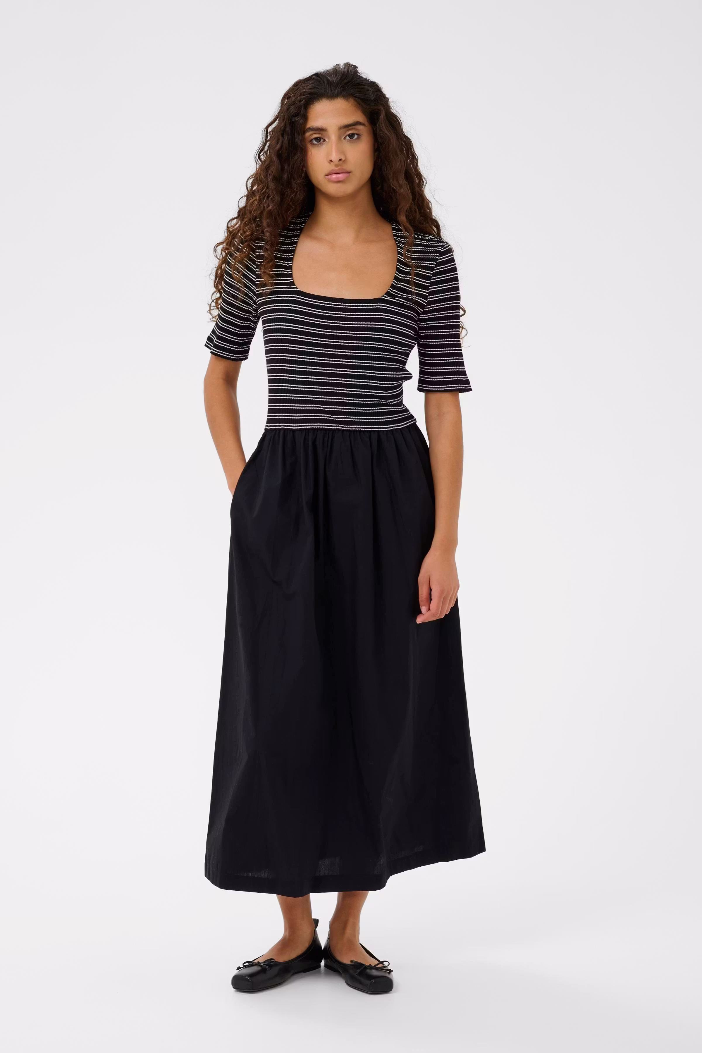 SLSimone Kjole LOOKBOOK FRONT 30408964-194008