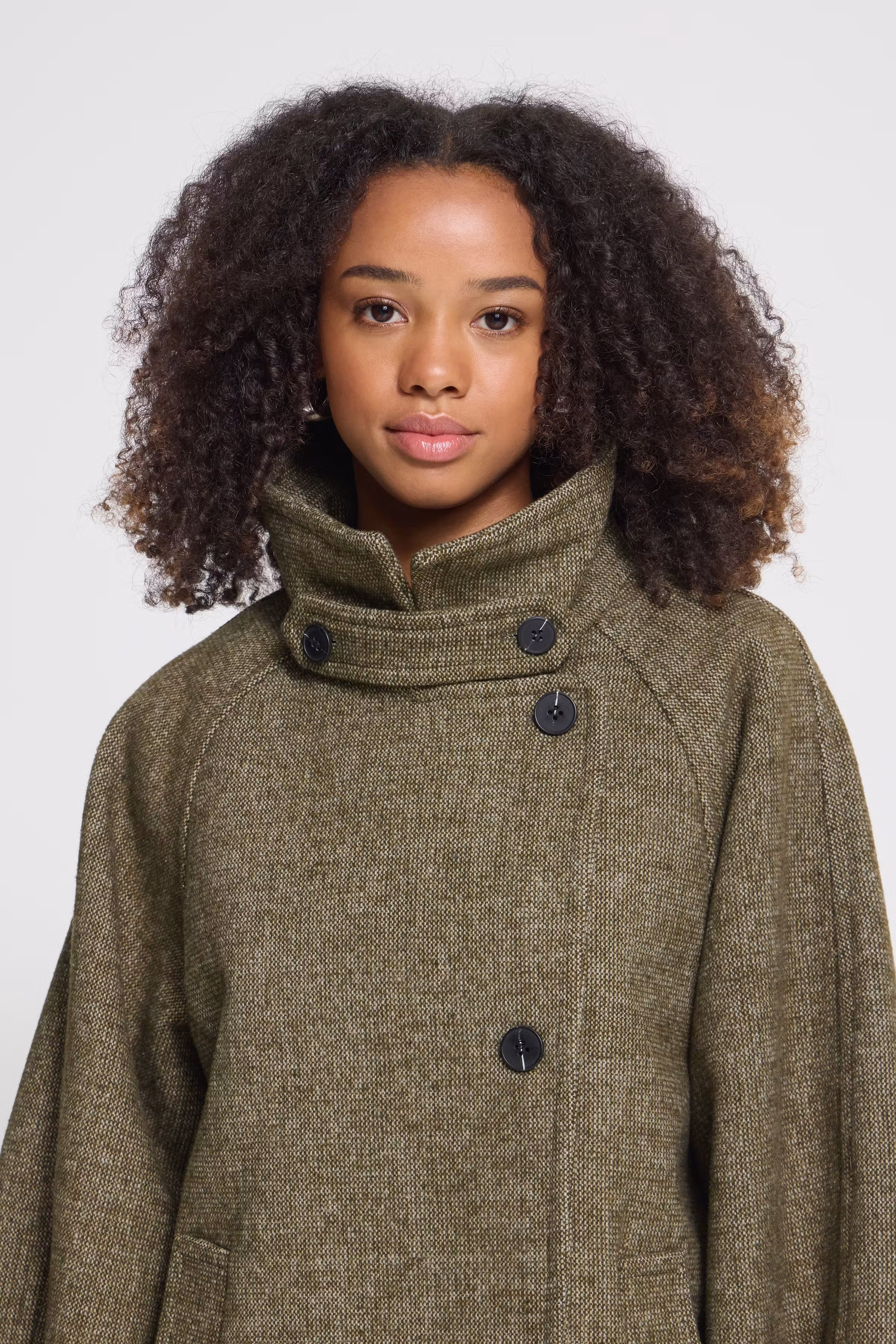 IHGAZIVA Oberbekleidung LOOKBOOK DETAIL 20126923-1705171