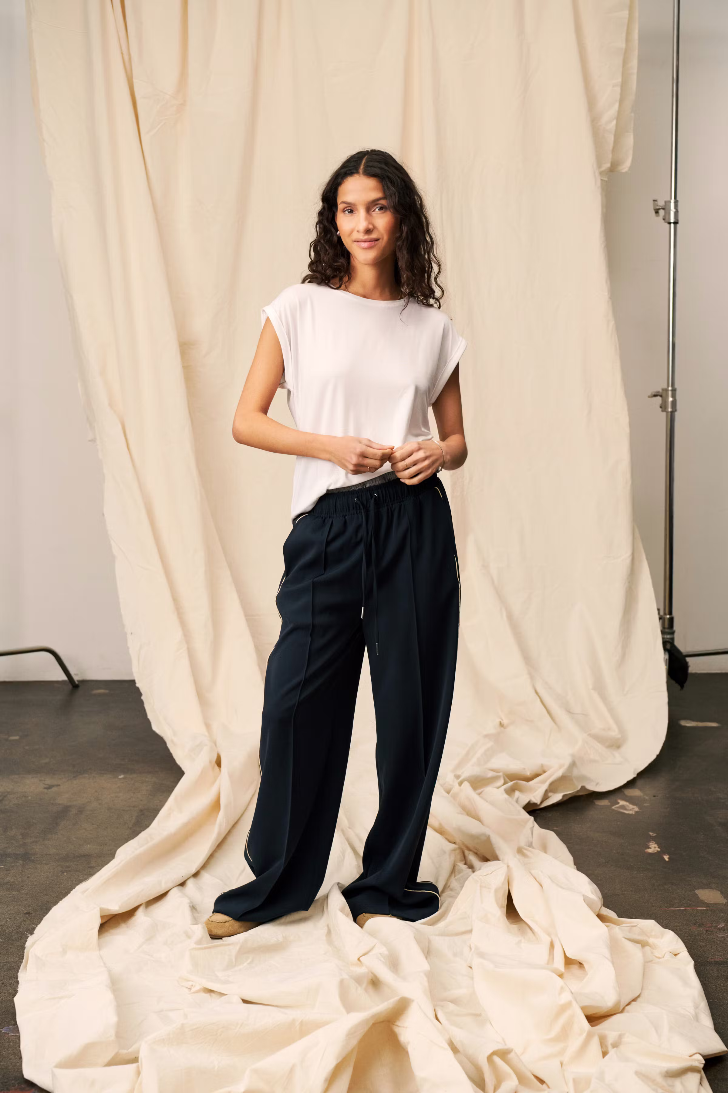 AdeliaSZ T-Shirt LOCATION NONE 30501441-110601