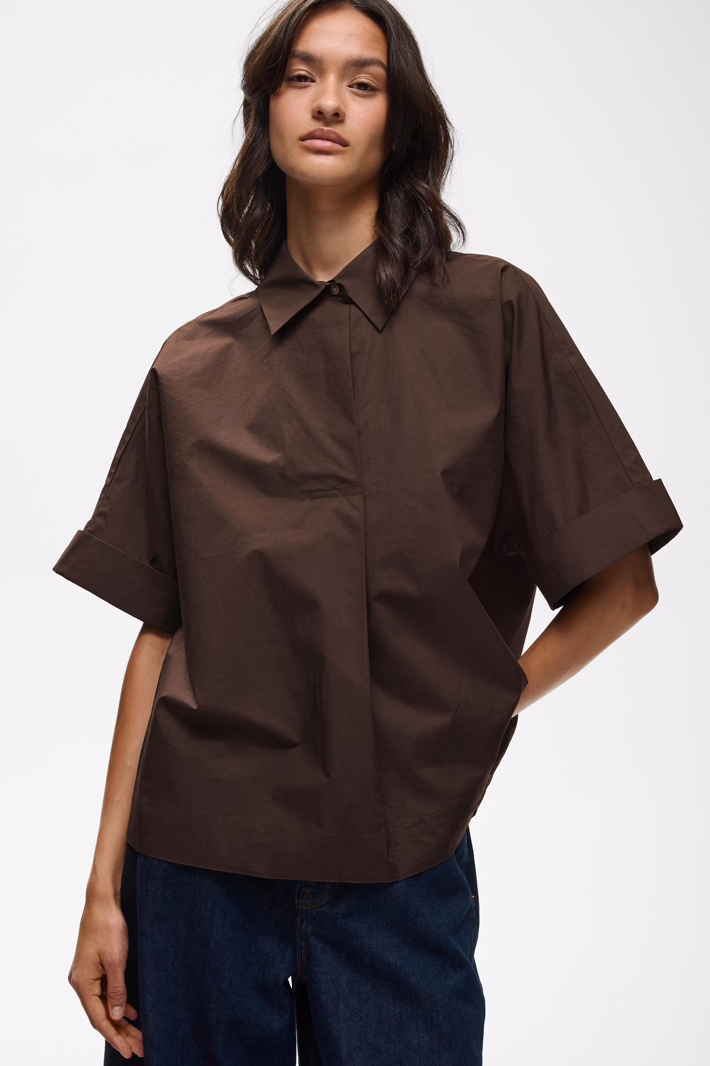 ELLINIW Poplin Bluse LOOKBOOK DETAIL 30112537-190915