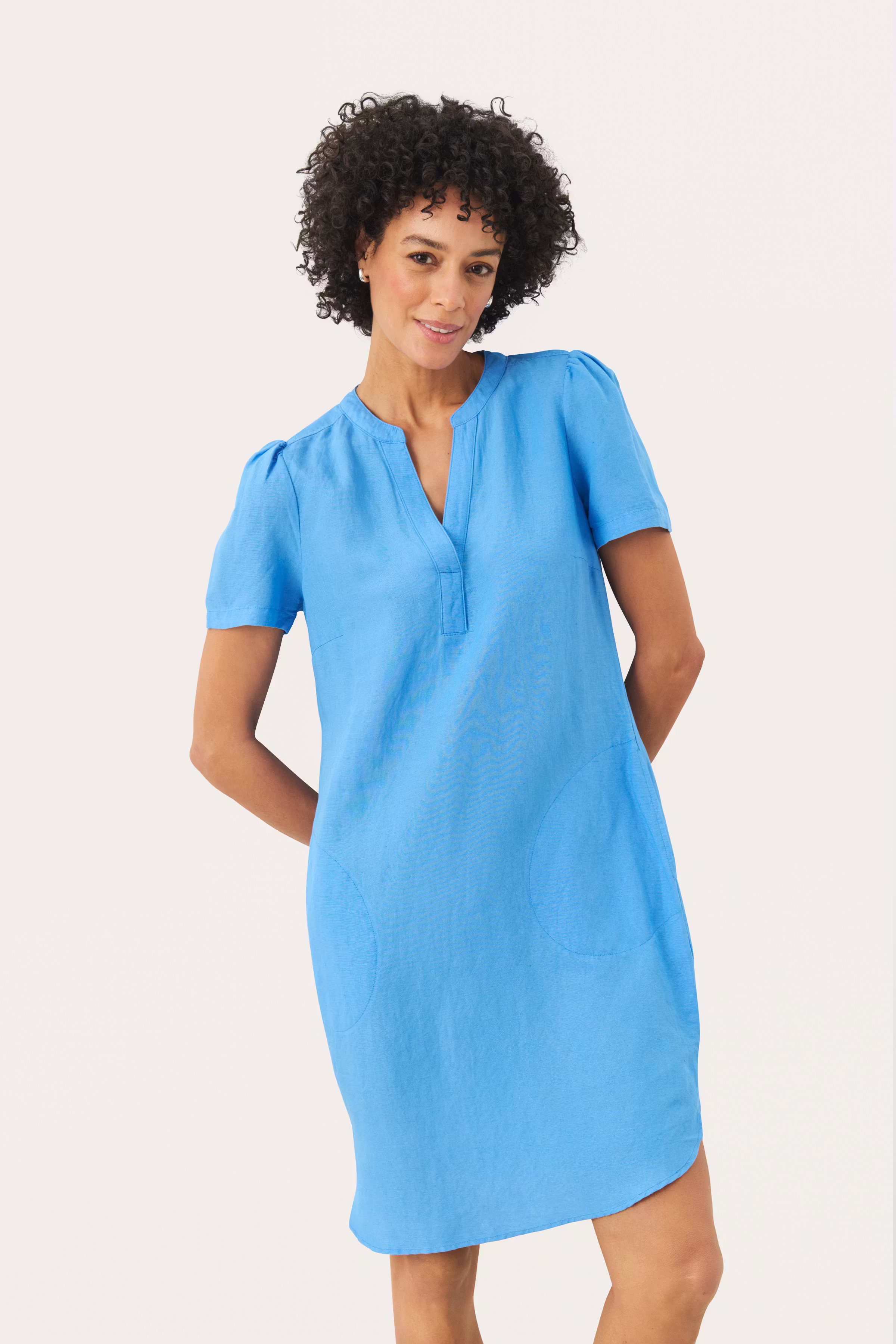 AminasePW Linen Dress LOOKBOOK FRONT 30309571-174041