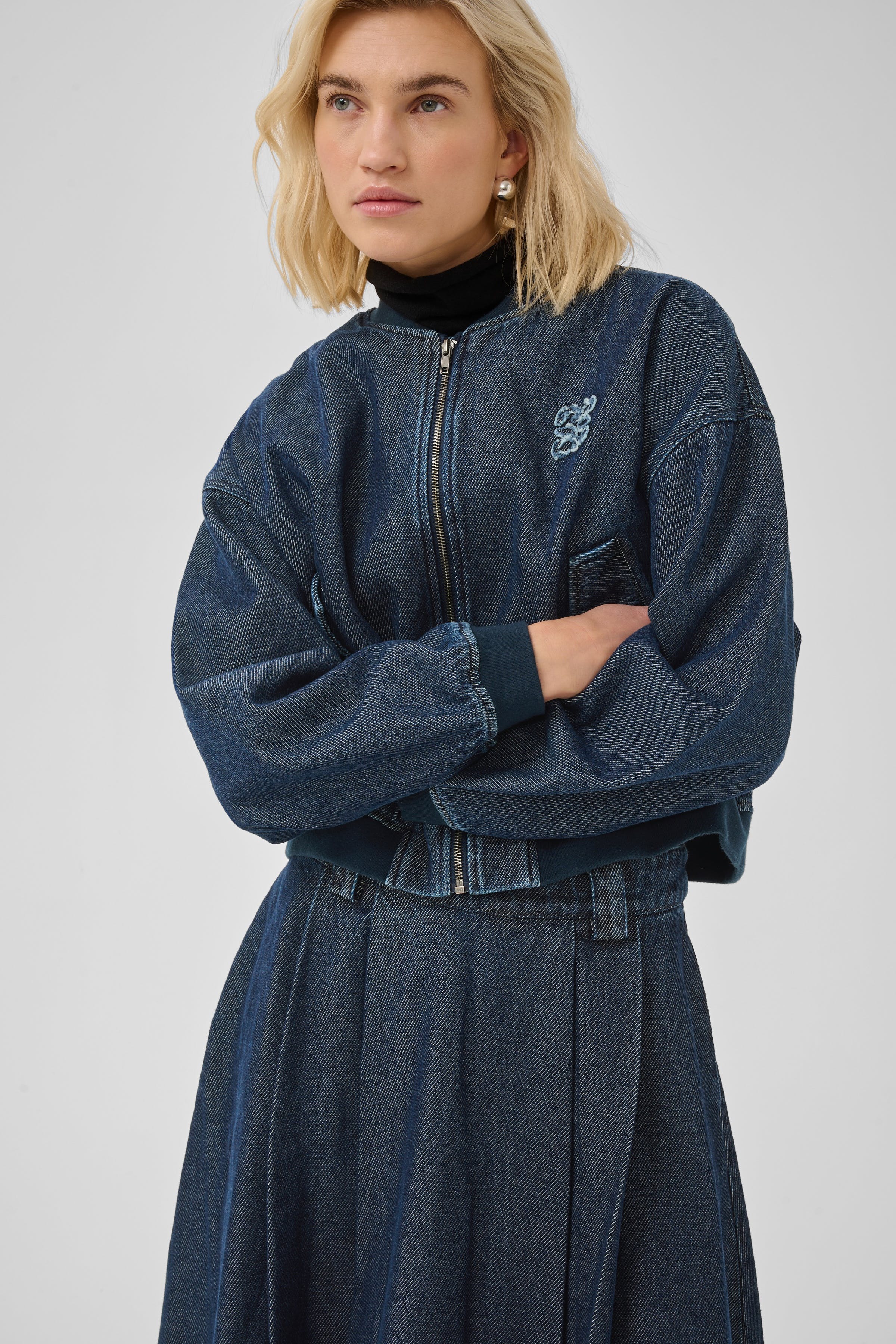 MWMegan Outerwear LOCATION NONE 10705720-100061