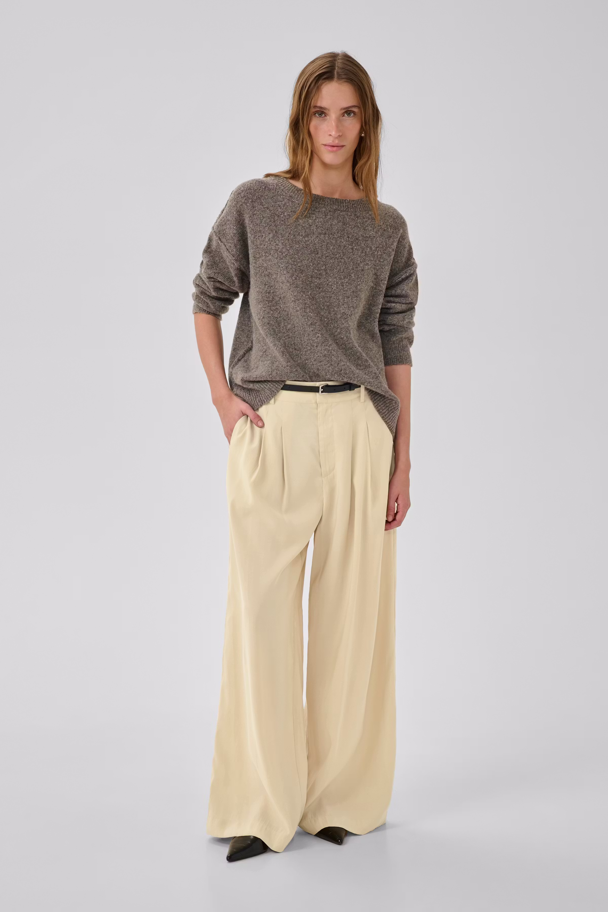 MWMindy Broek LOOKBOOK FRONT 10705433-131105