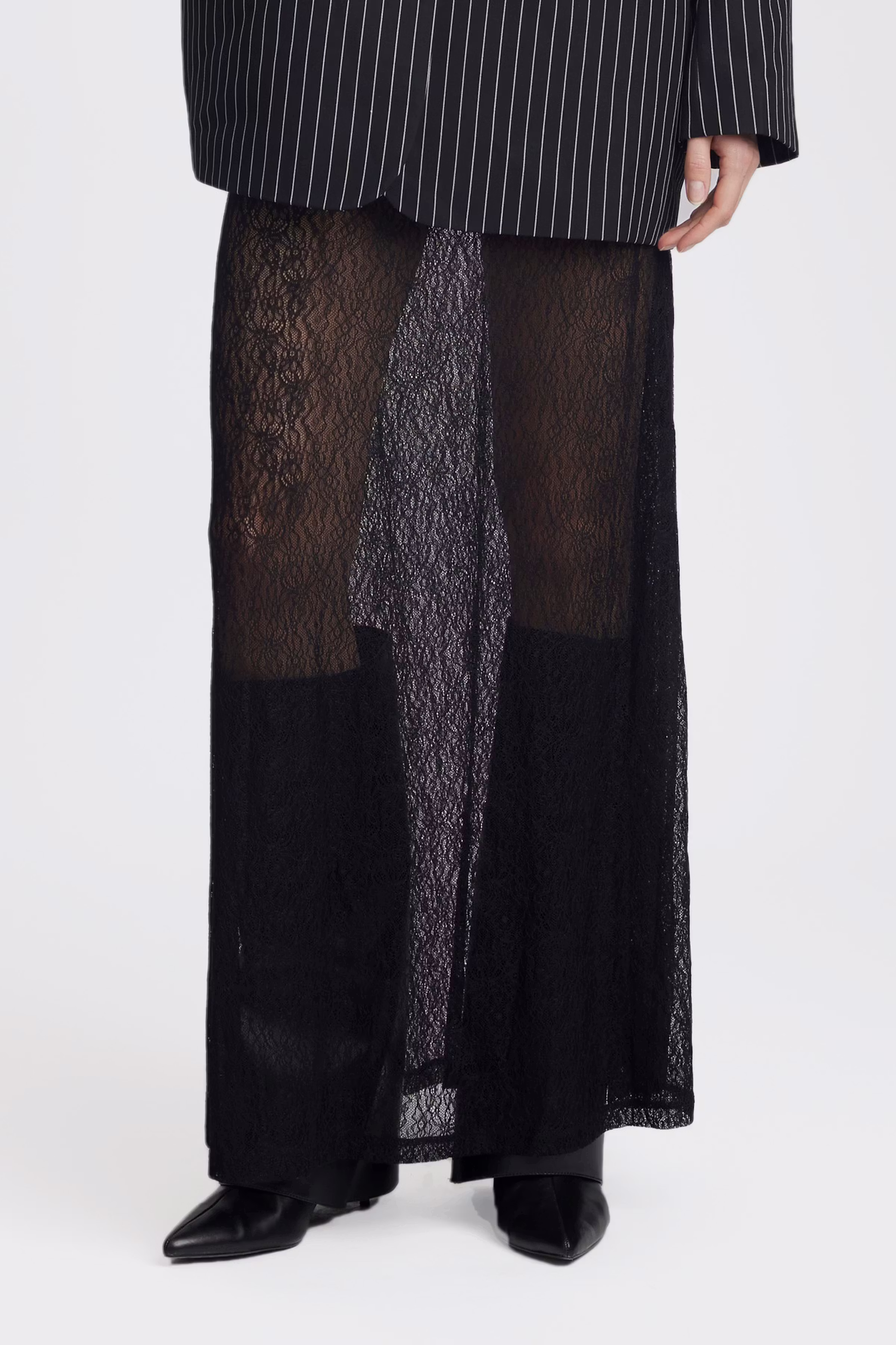 LailaGZ Skirt LOOKBOOK FRONT 10909533-100017