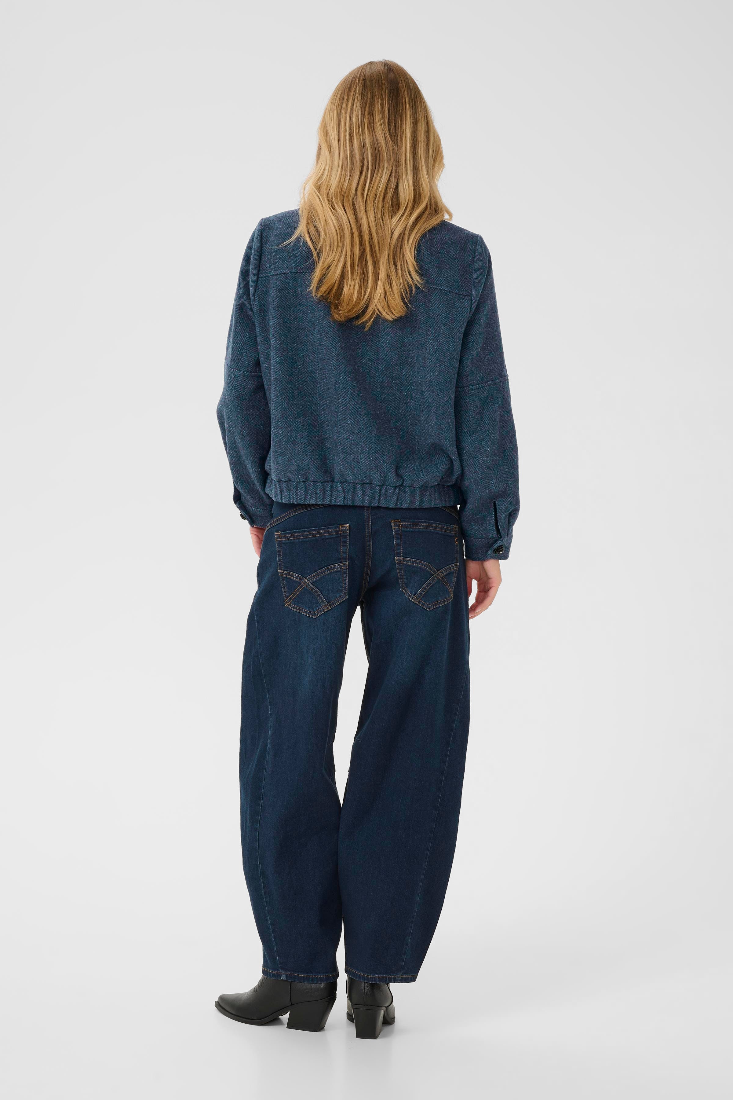 CRSadie Outerwear LOOKBOOK BACK 10614136-108336