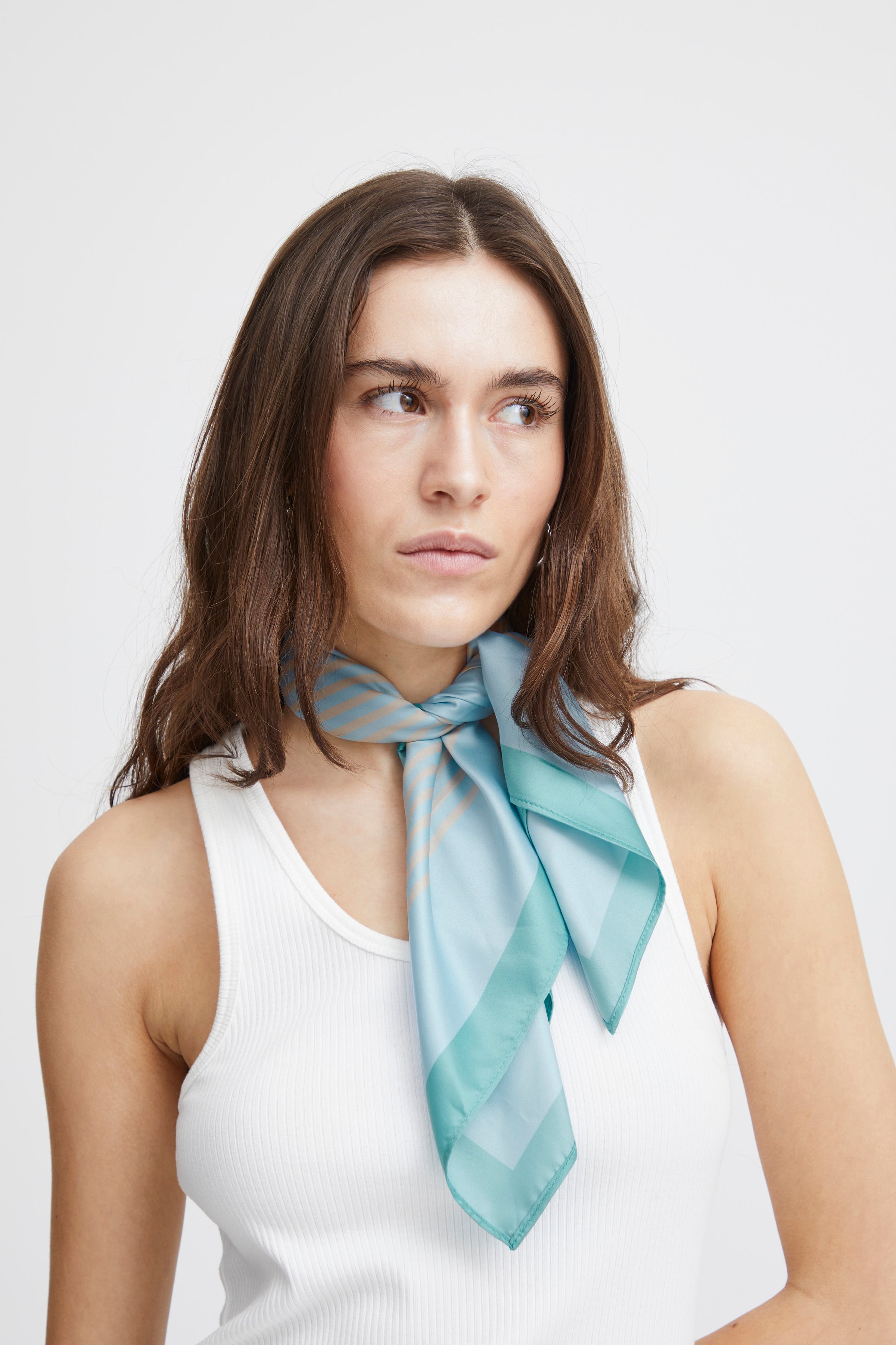 IABONNIE Skjerf LOOKBOOK DETAIL 20121393-144115