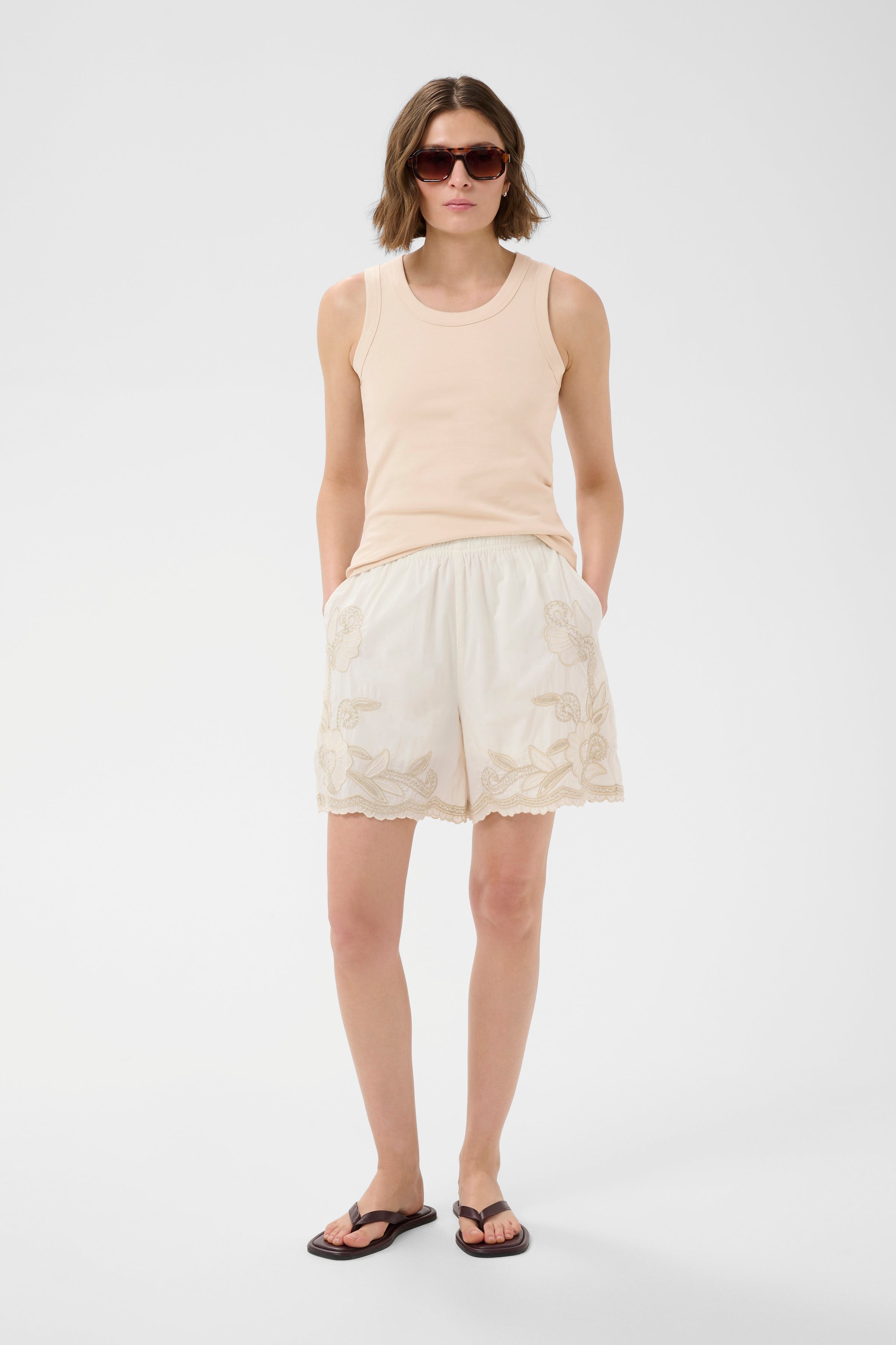 BessyPW Top LOOKBOOK FRONT 30310564-130400