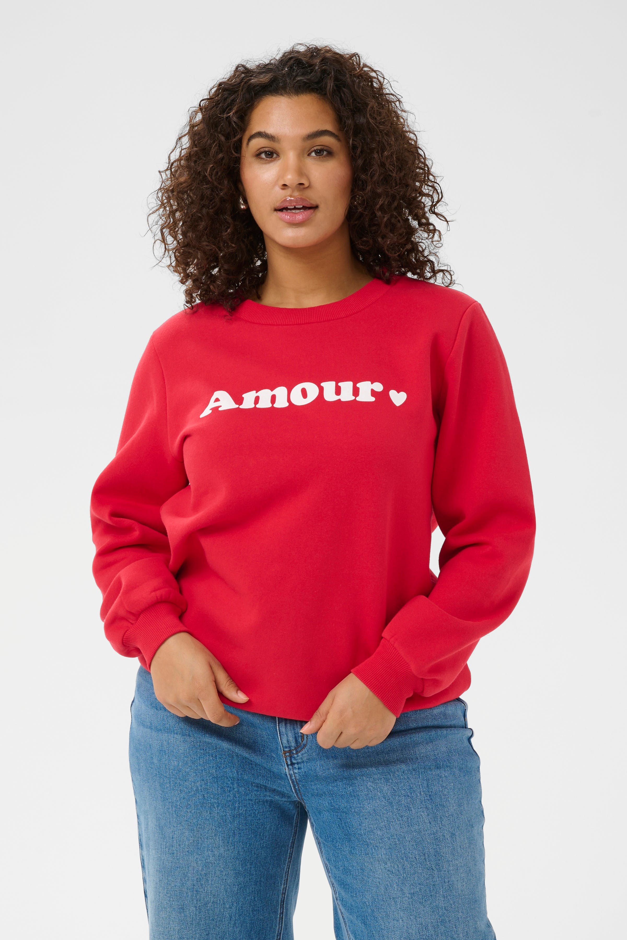 KCmili Sweatshirt LOOKBOOK FRONT 10584220-191664