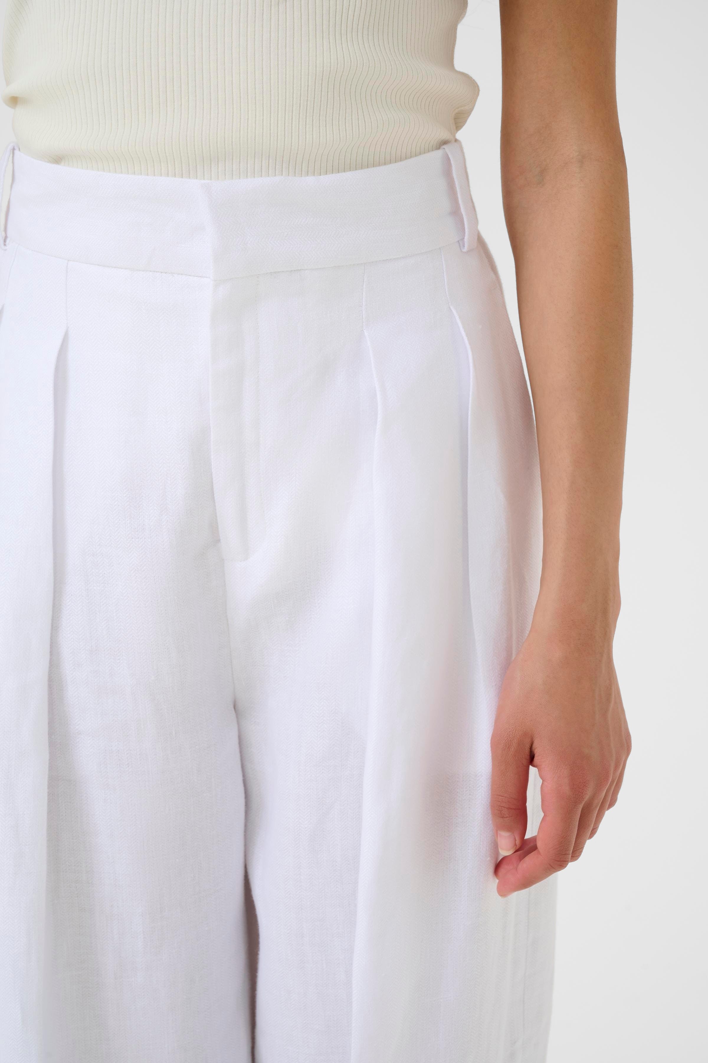 YaizaIW Linen Trousers LOOKBOOK DETAIL 30110462-300001
