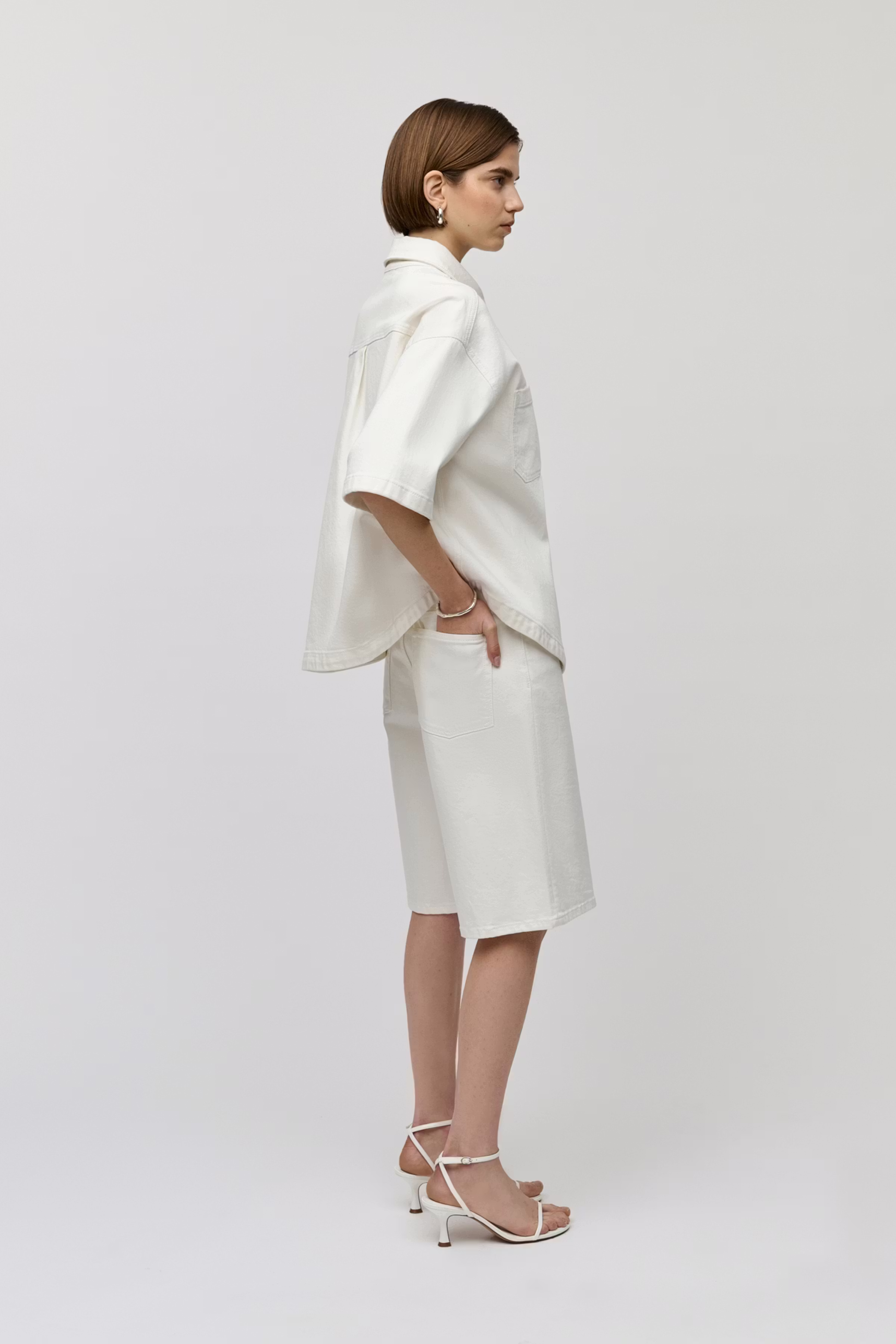 PIRI Shorts LOOKBOOK FRONT 30600523-WH010