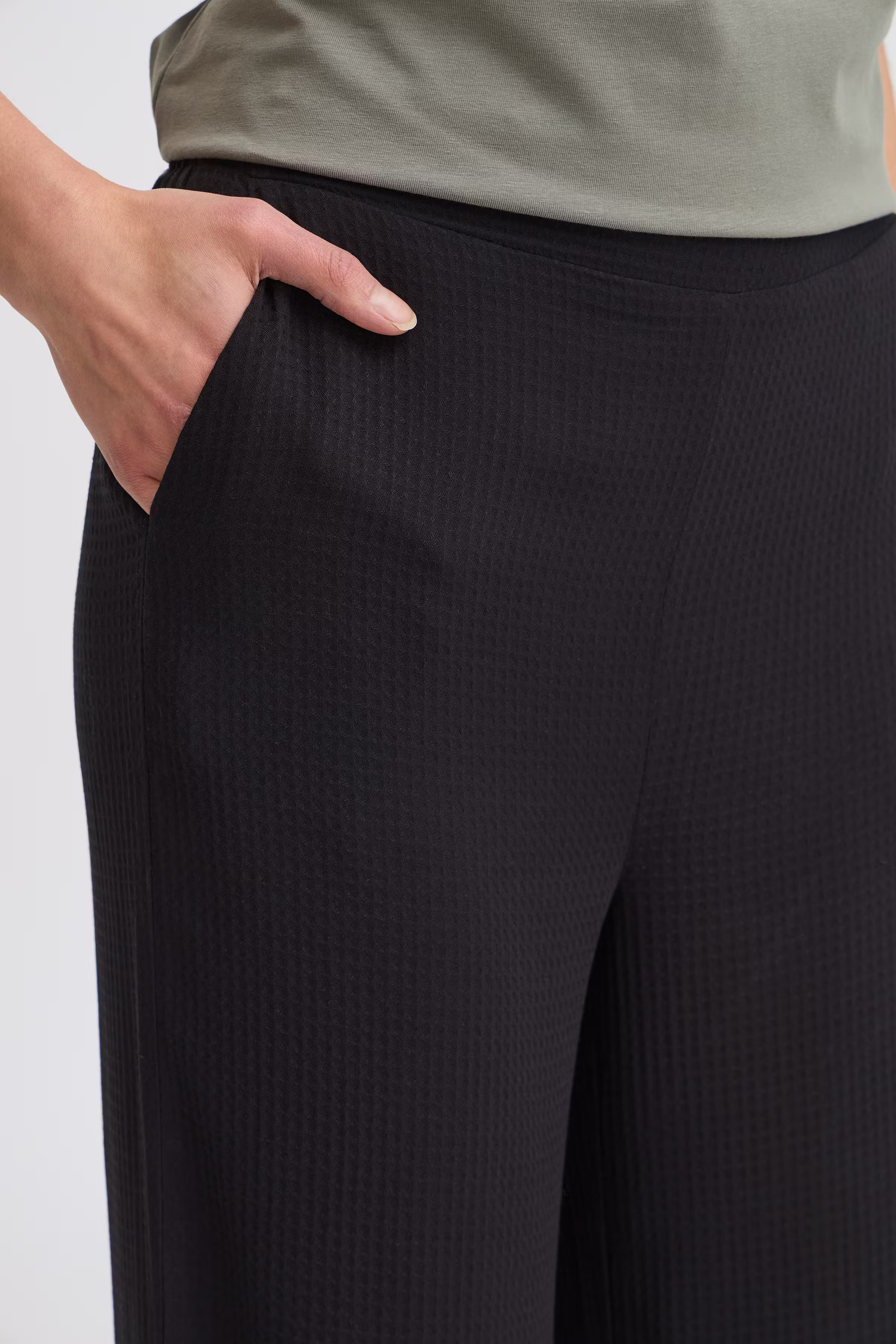 FROLINE Hose LOOKBOOK DETAIL 20615801-200113