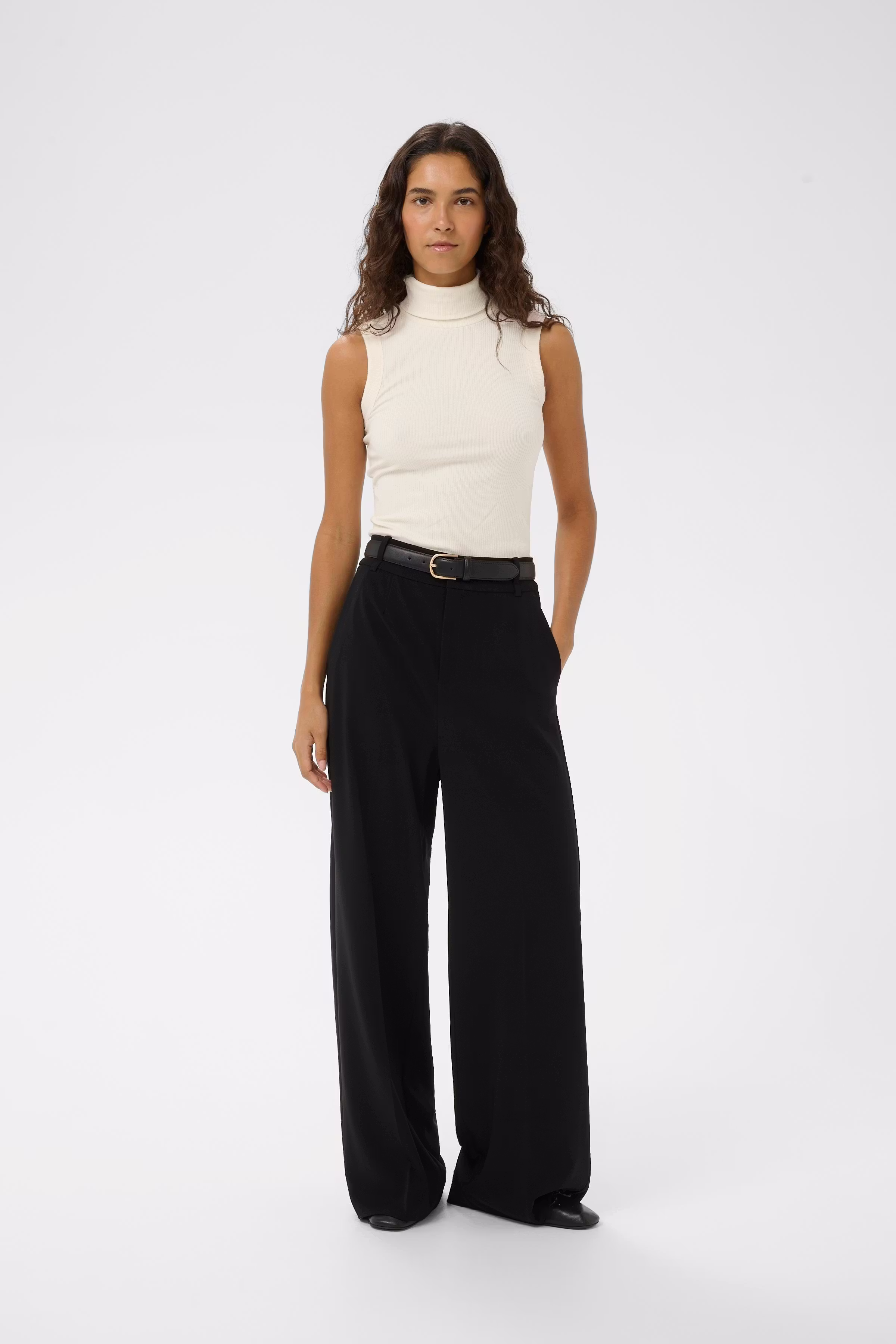 DAGNAIW Polohals TOP LOOKBOOK FRONT 30106690-110701