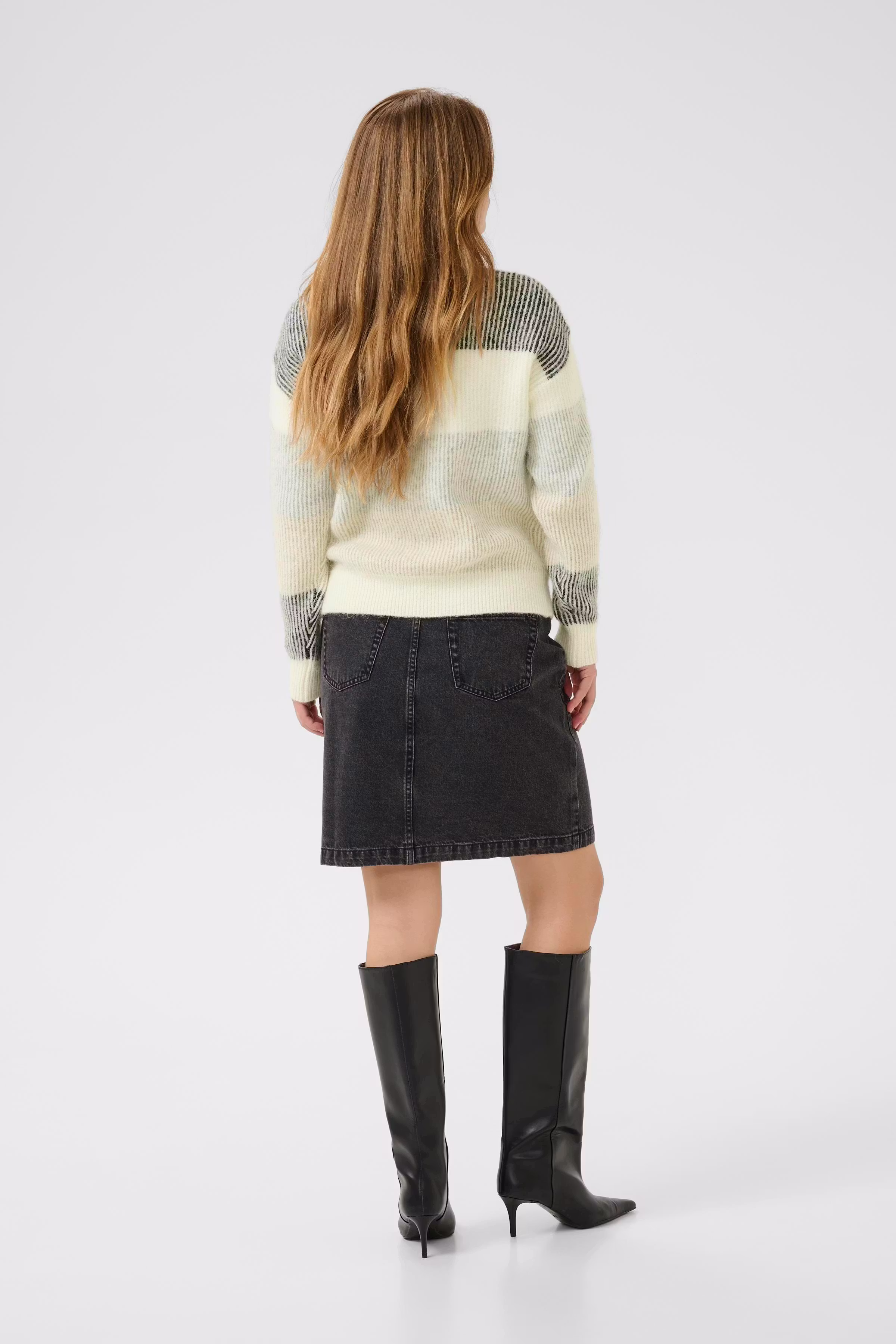 KAneve Pullover LOOKBOOK BACK 10511331-109023