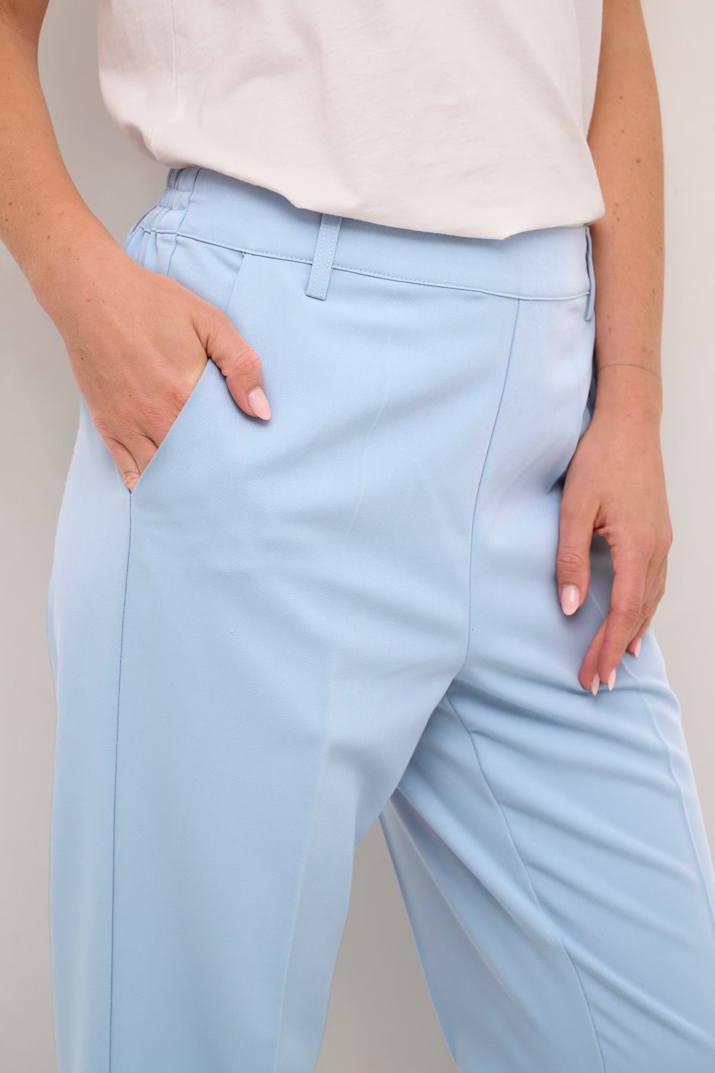 KAsakura Cropped Bukser LOOKBOOK DETAIL 10506127-174021