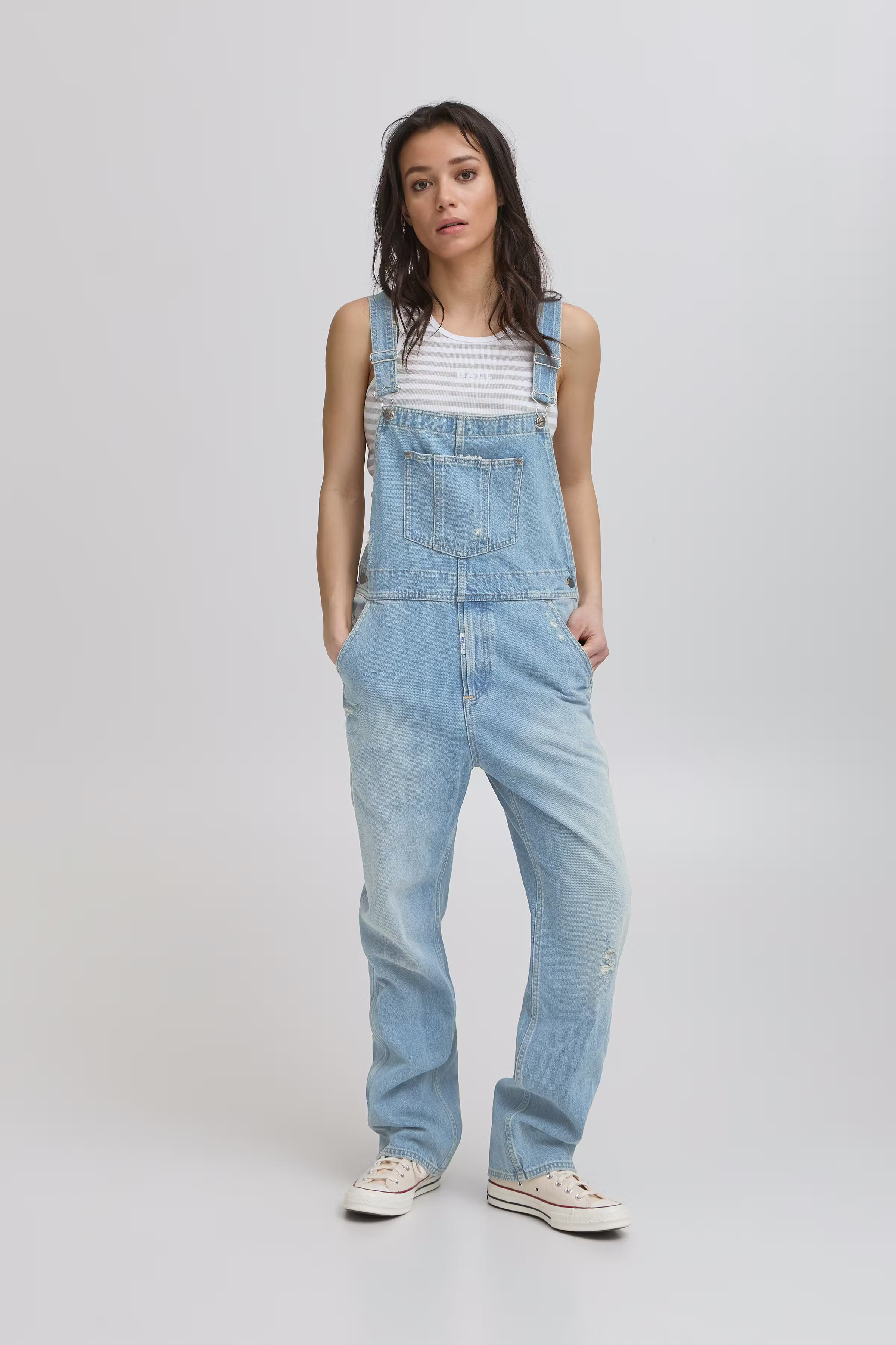 BASERAFINA Selebukser LOOKBOOK FRONT 50405173-204919