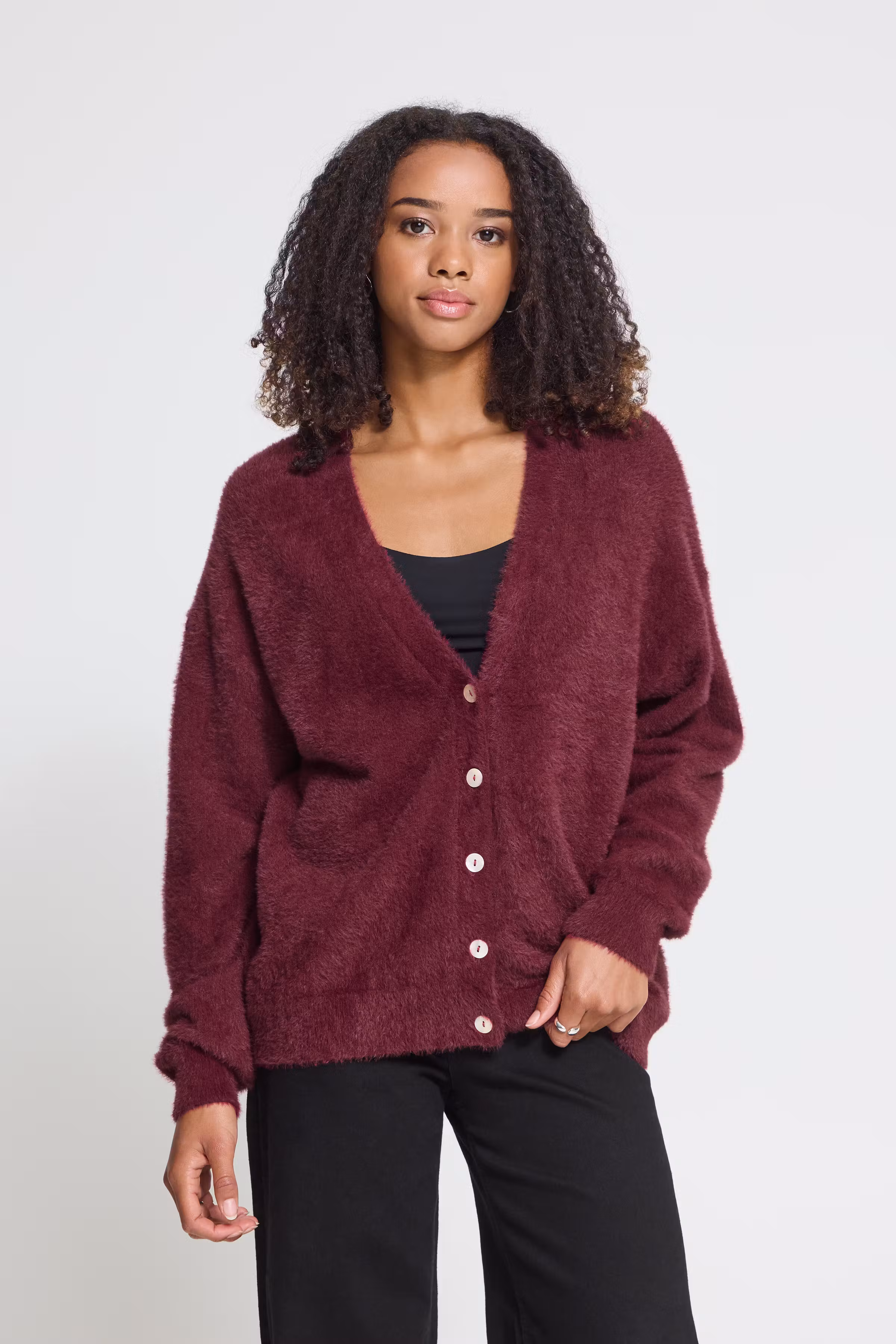 IHBRULA Cardigan LOOKBOOK FRONT 20124620-191522