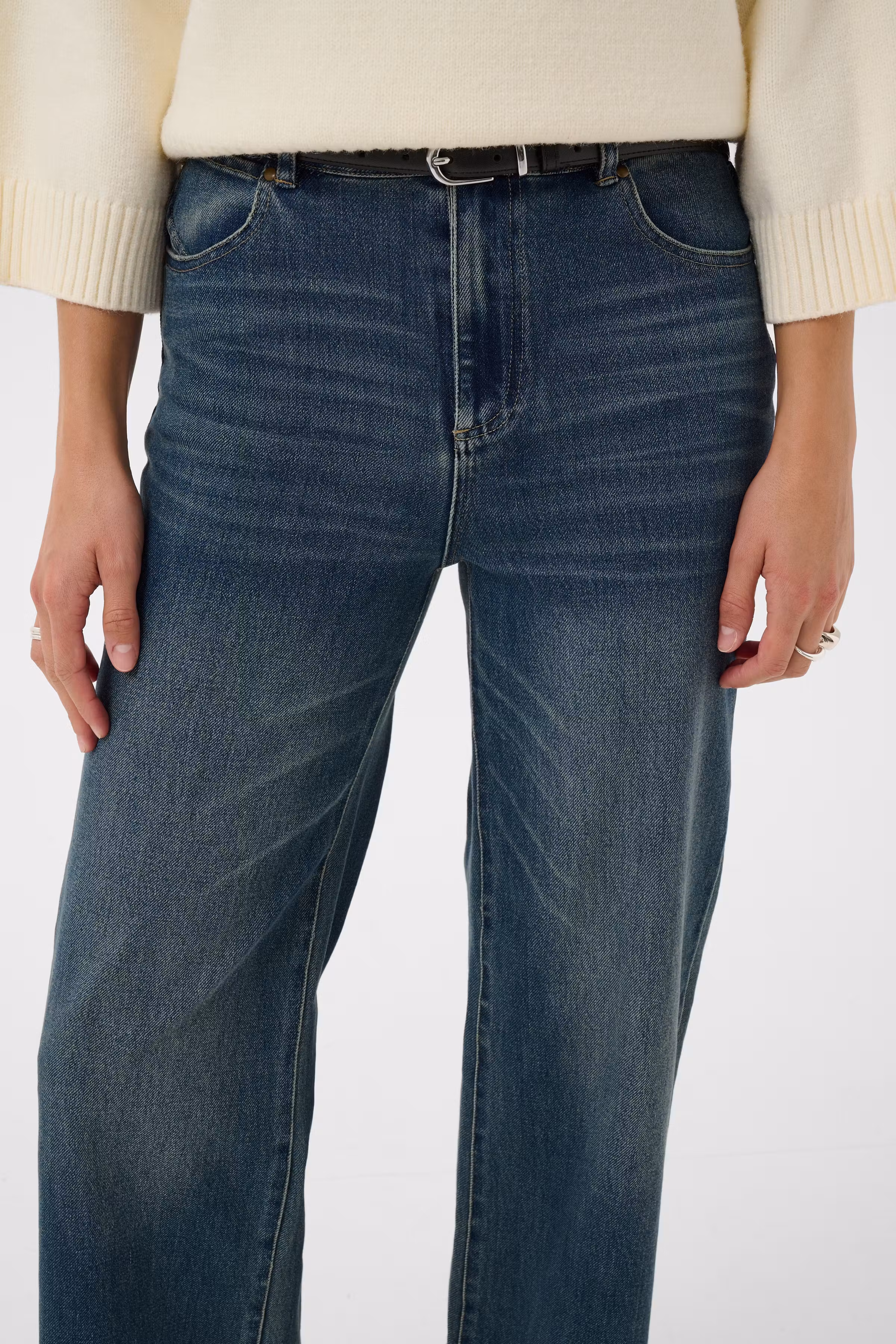 UgiaSZ Jeans LOOKBOOK DETAIL 30515571-600104