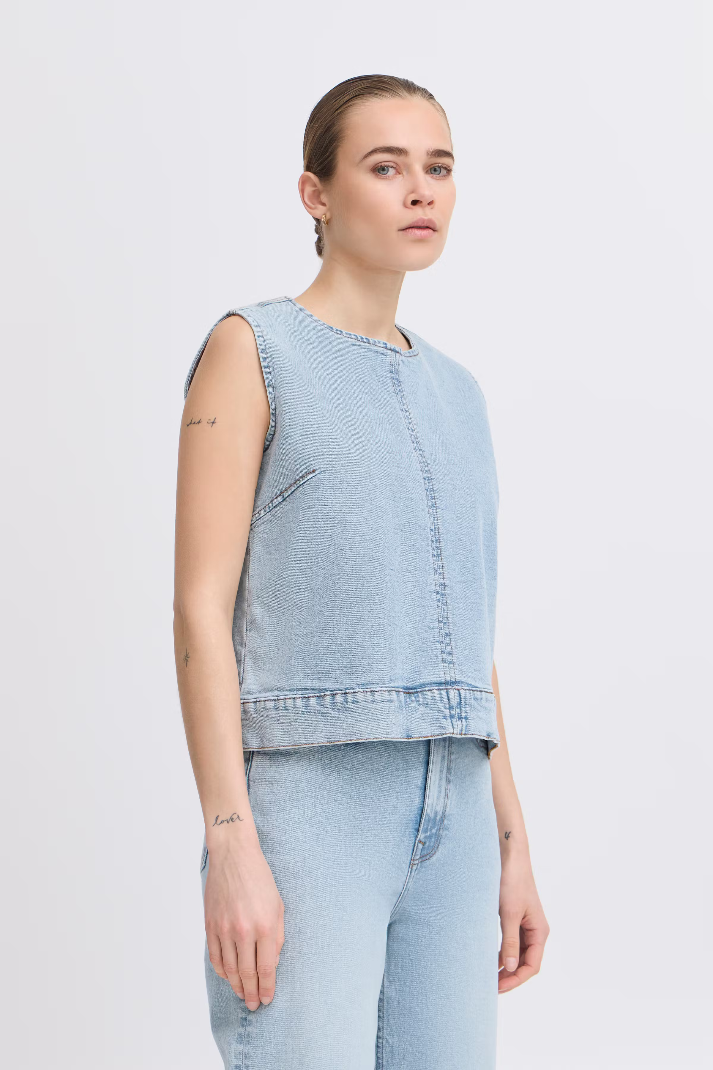 IHARMIOS Top LOOKBOOK FRONT 20123237-200792