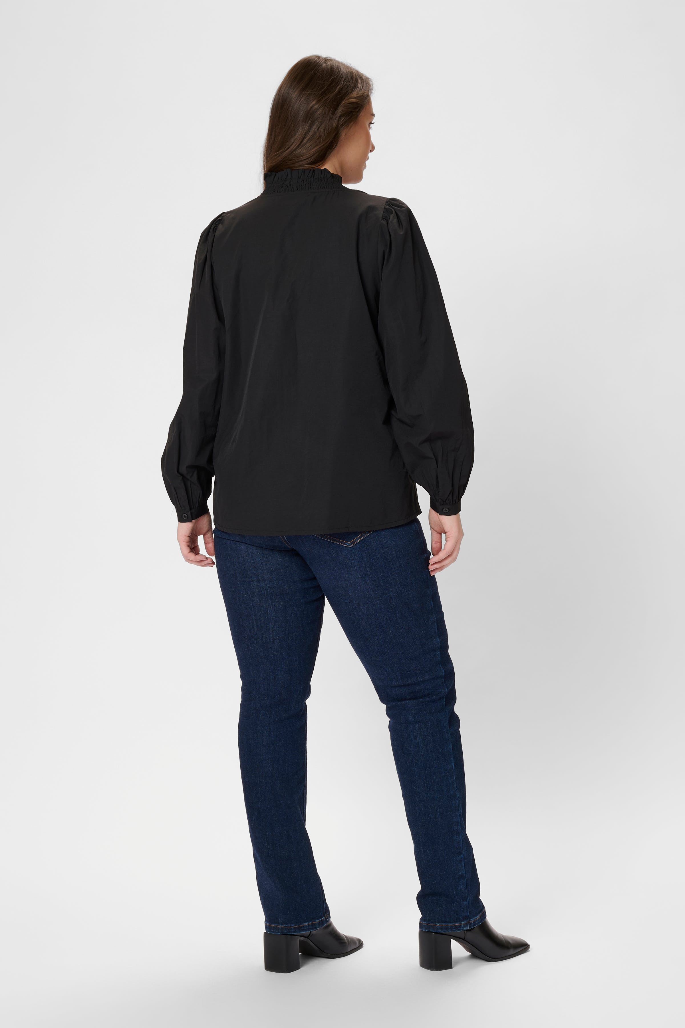 KAmai Shirt LOOKBOOK BACK 10583011-100121