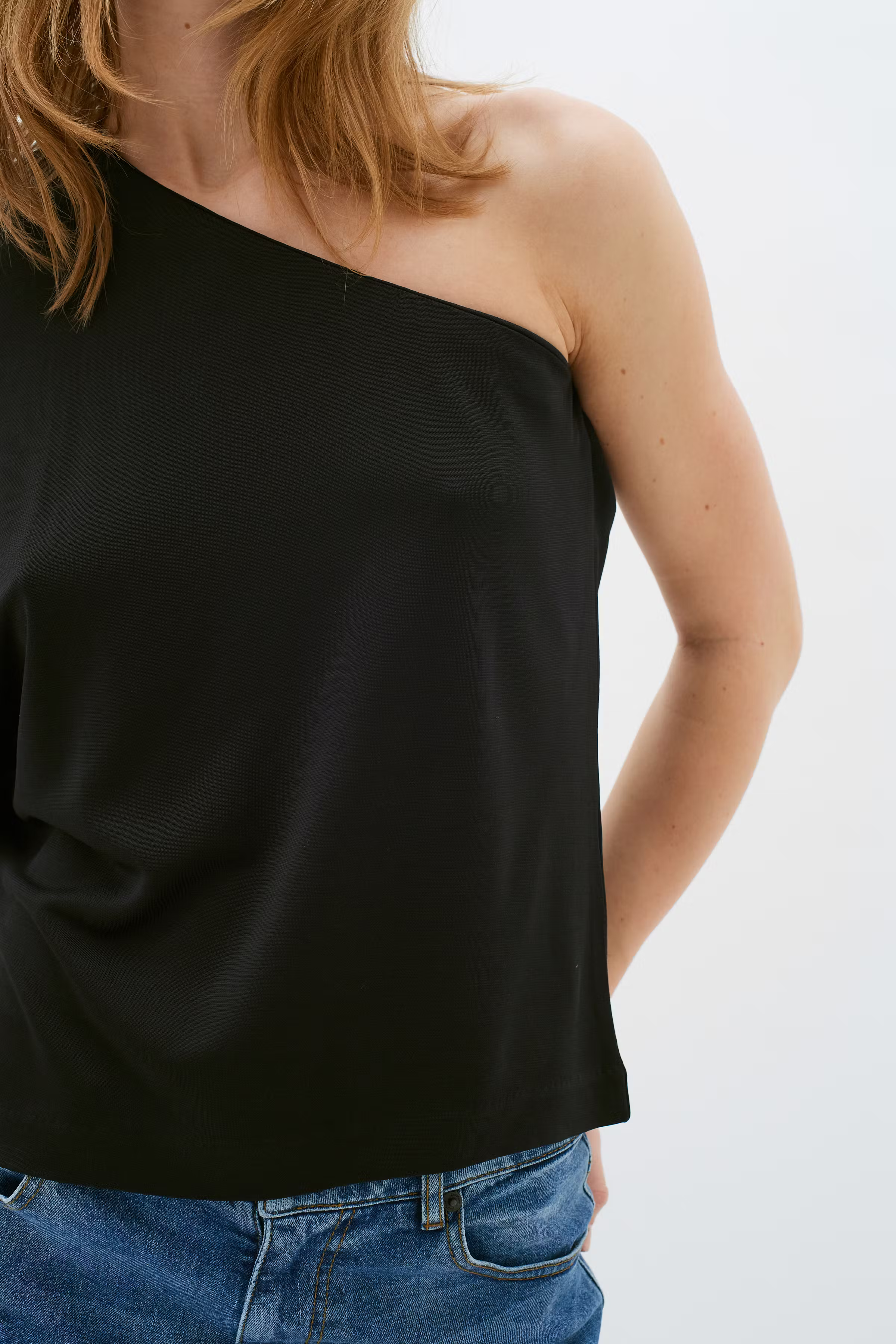 PovlaIW one shld T-shirt LOOKBOOK DETAIL 30109202-194008