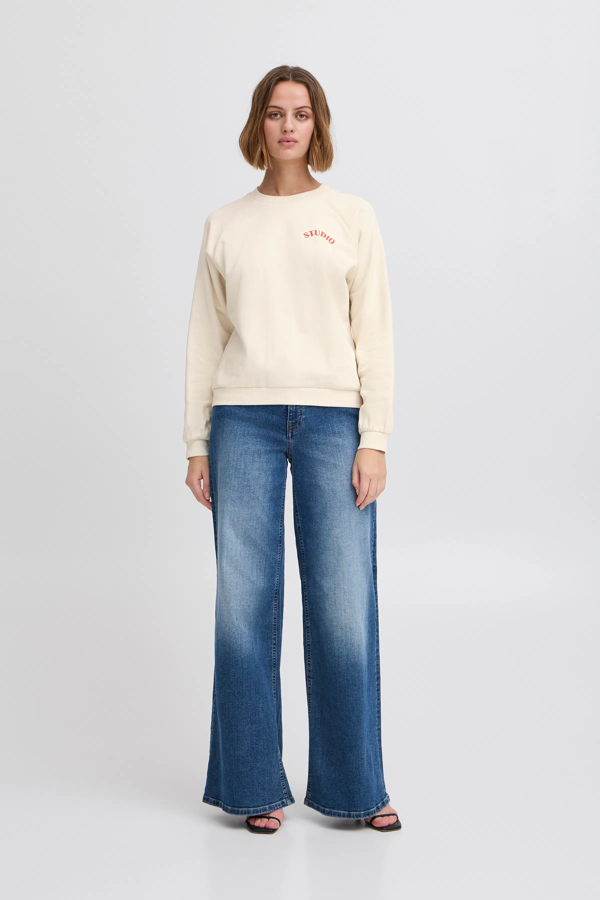 IHMARROT Sweatshirt LOOKBOOK FRONT 20122496-130905