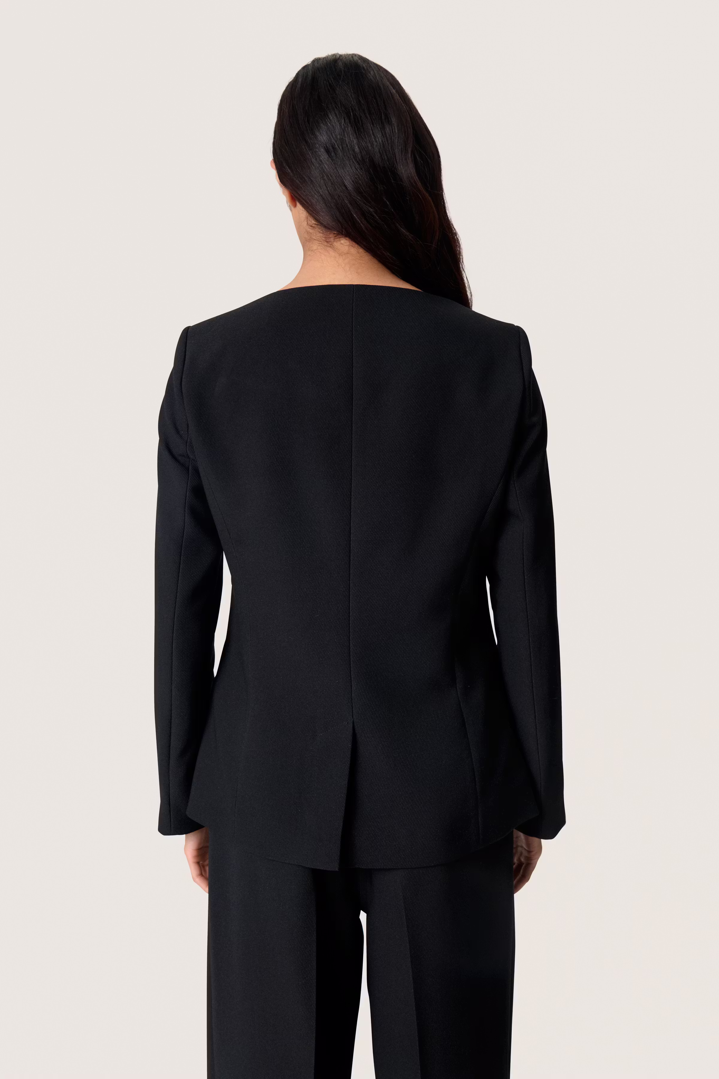 SLSarina Blazer LOOKBOOK BACK 30408641-194008
