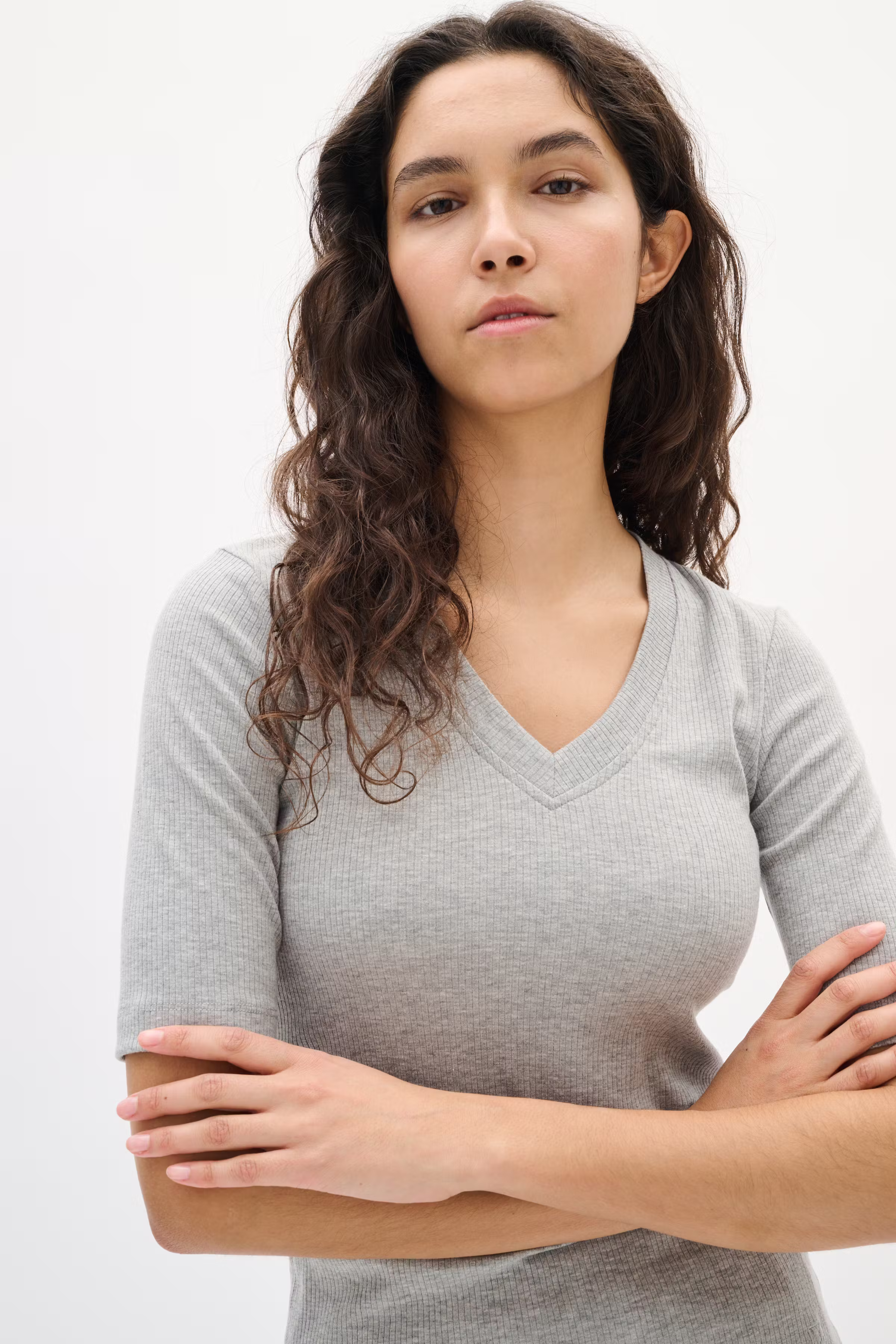 DagnaIW Melange V T-shirt LOOKBOOK FRONT 30106865-301744