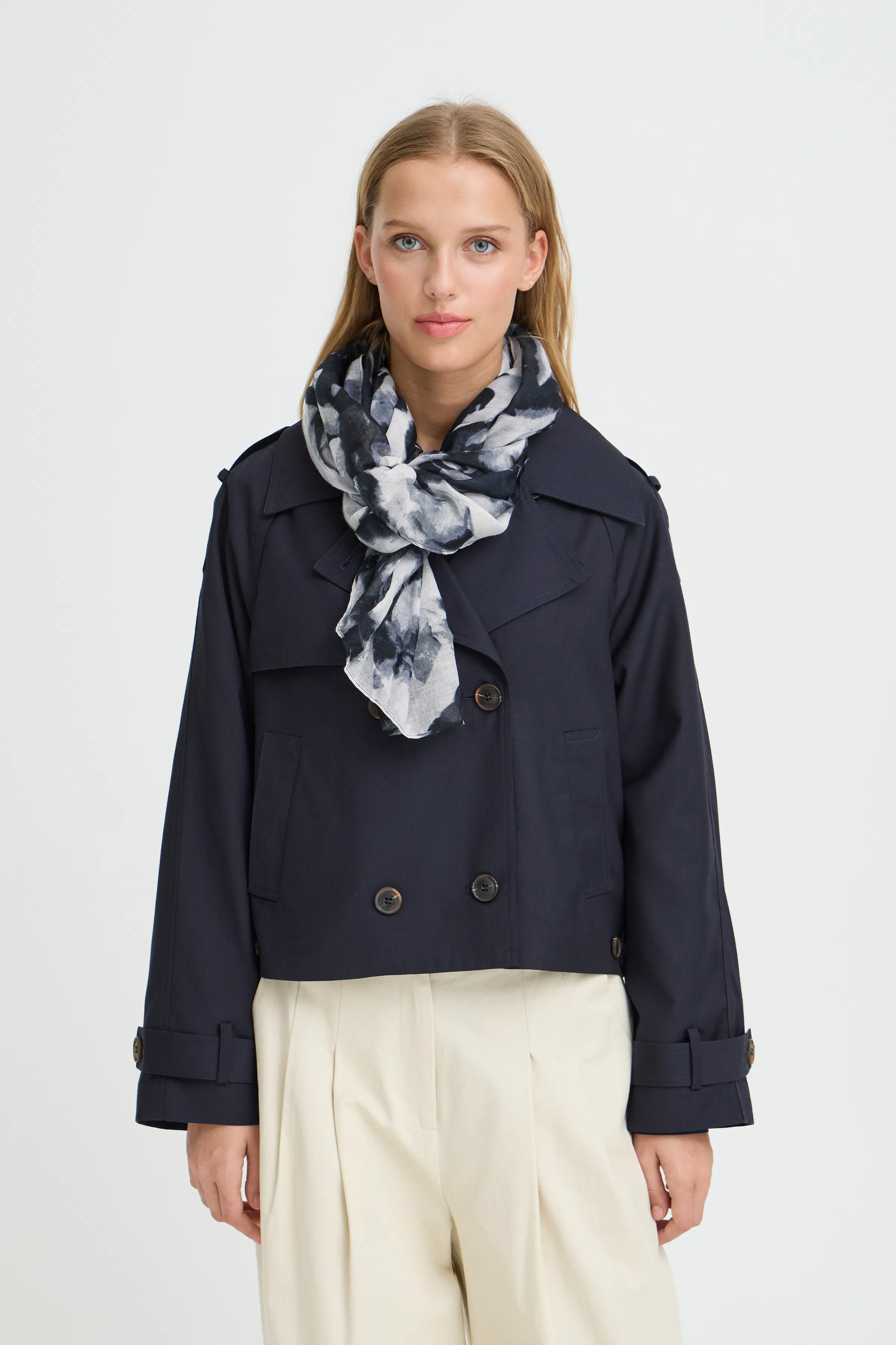 IANITA Skjerf LOOKBOOK FRONT 20125317-194008