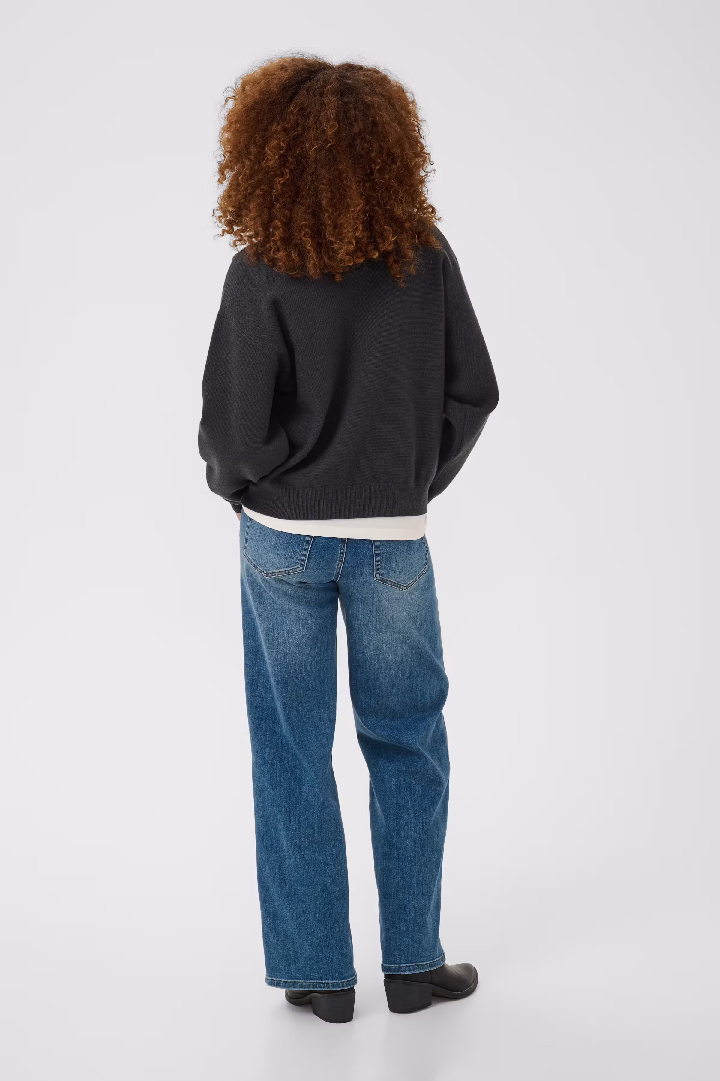 KAloana Pullover LOOKBOOK BACK 10512253-100125