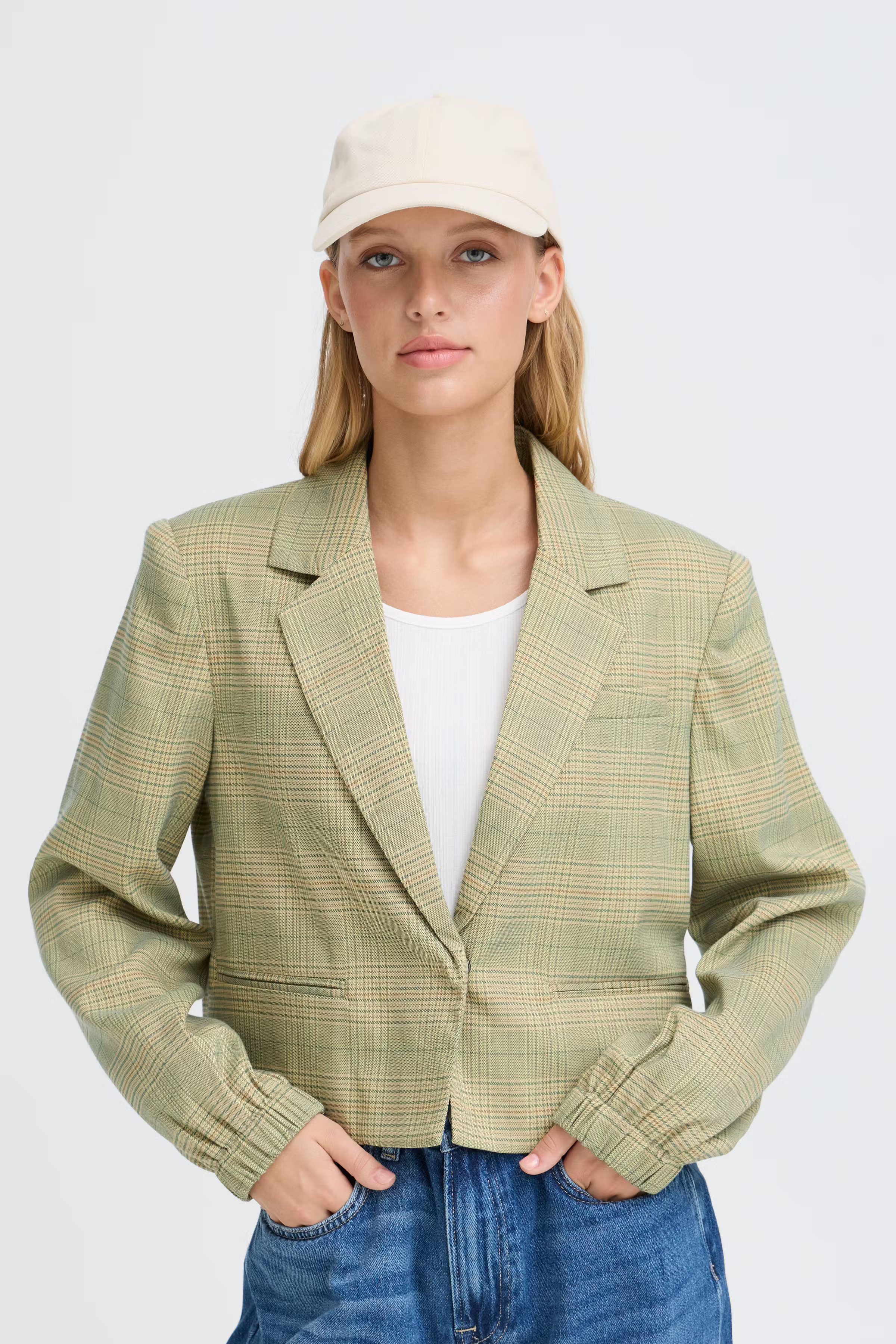 IAADDA Cap LOOKBOOK FRONT 20125334-130905