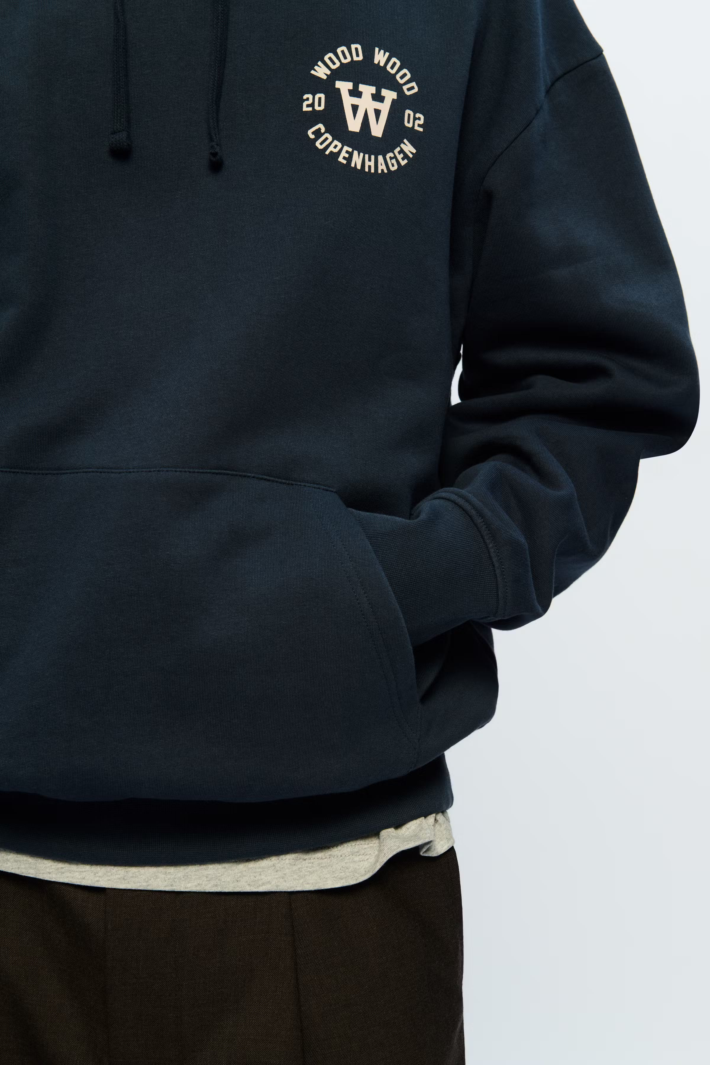 WWCass Sweatshirt LOOKBOOK DETAIL 30251459-194009