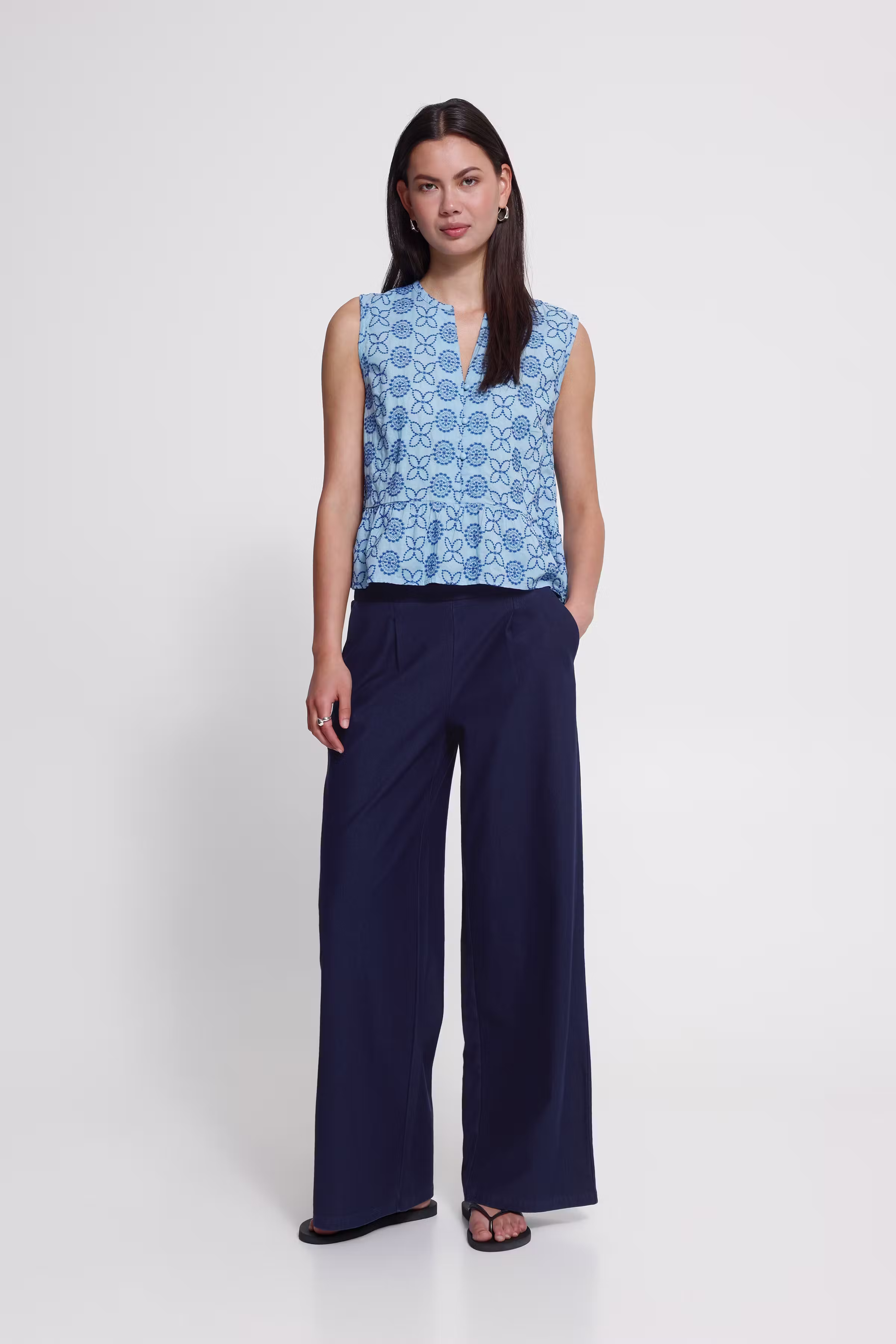 IHKATE Denim Bukser LOOKBOOK FRONT 20125798-900000556