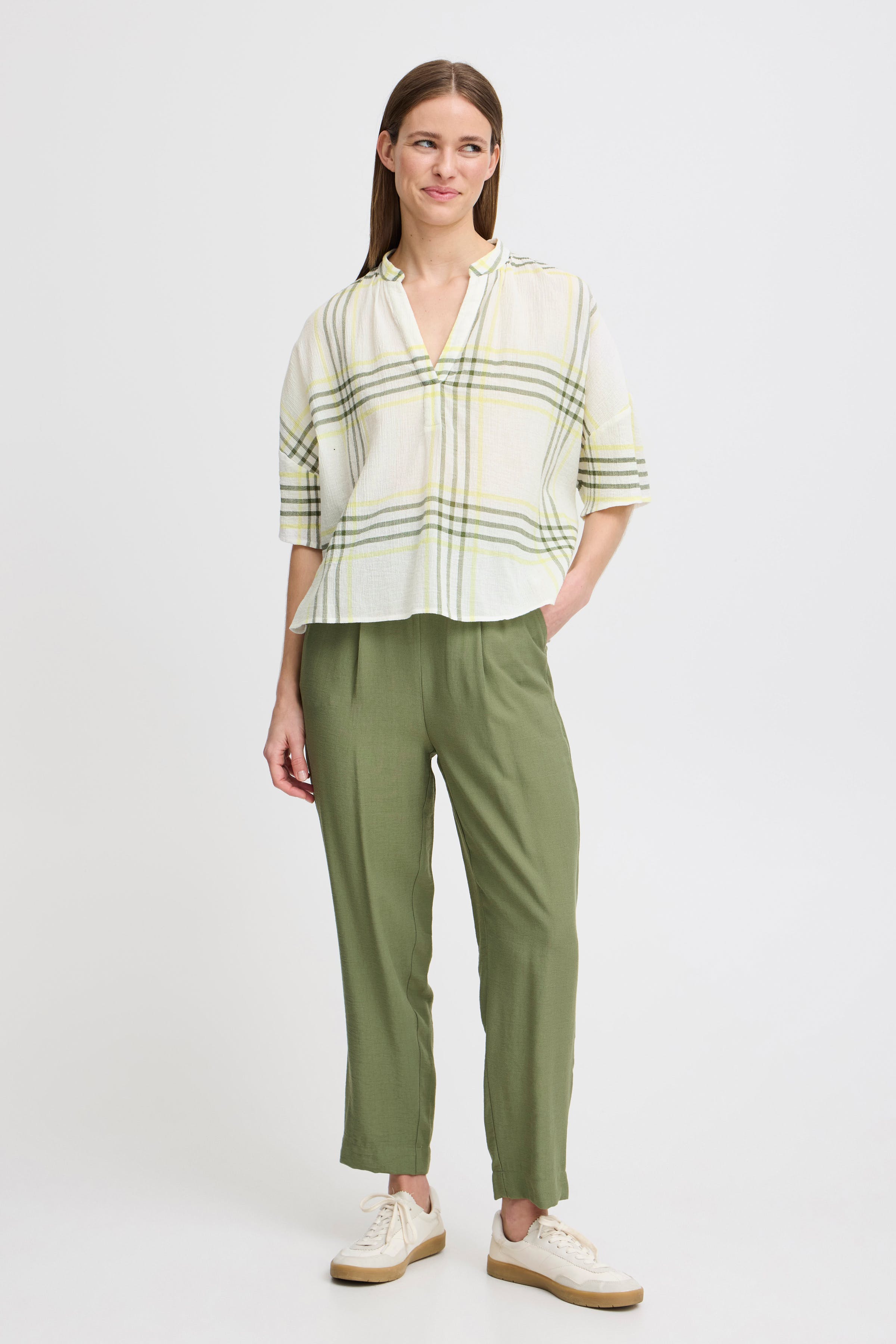 BYJOVI Blus LOOKBOOK FRONT 20814906-202911