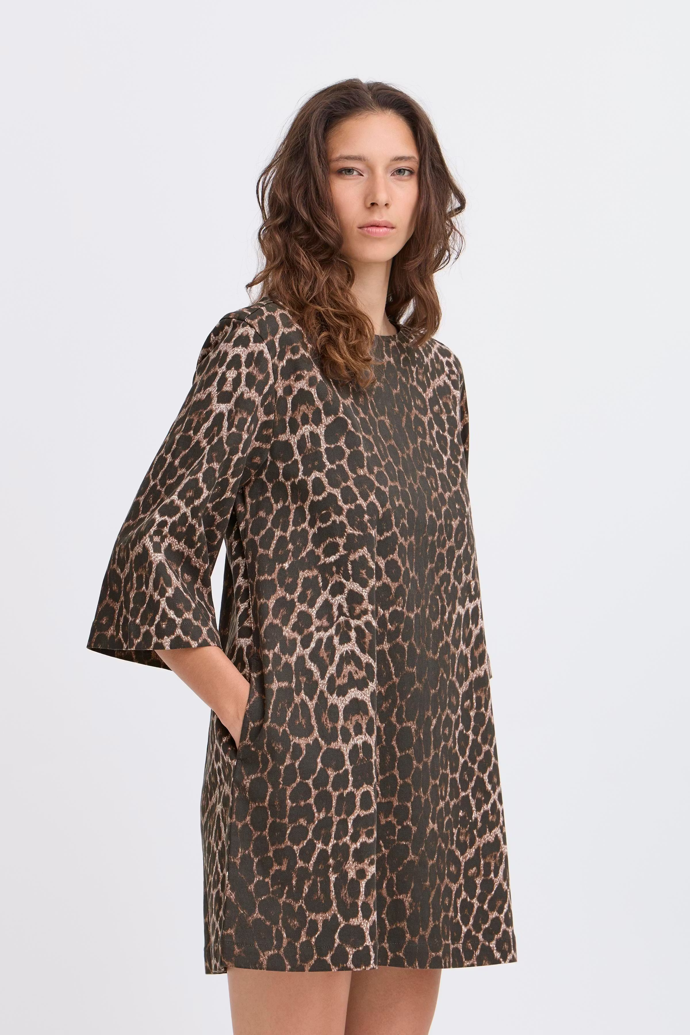 BYKENNA Jurk LOOKBOOK FRONT 20816507-205022