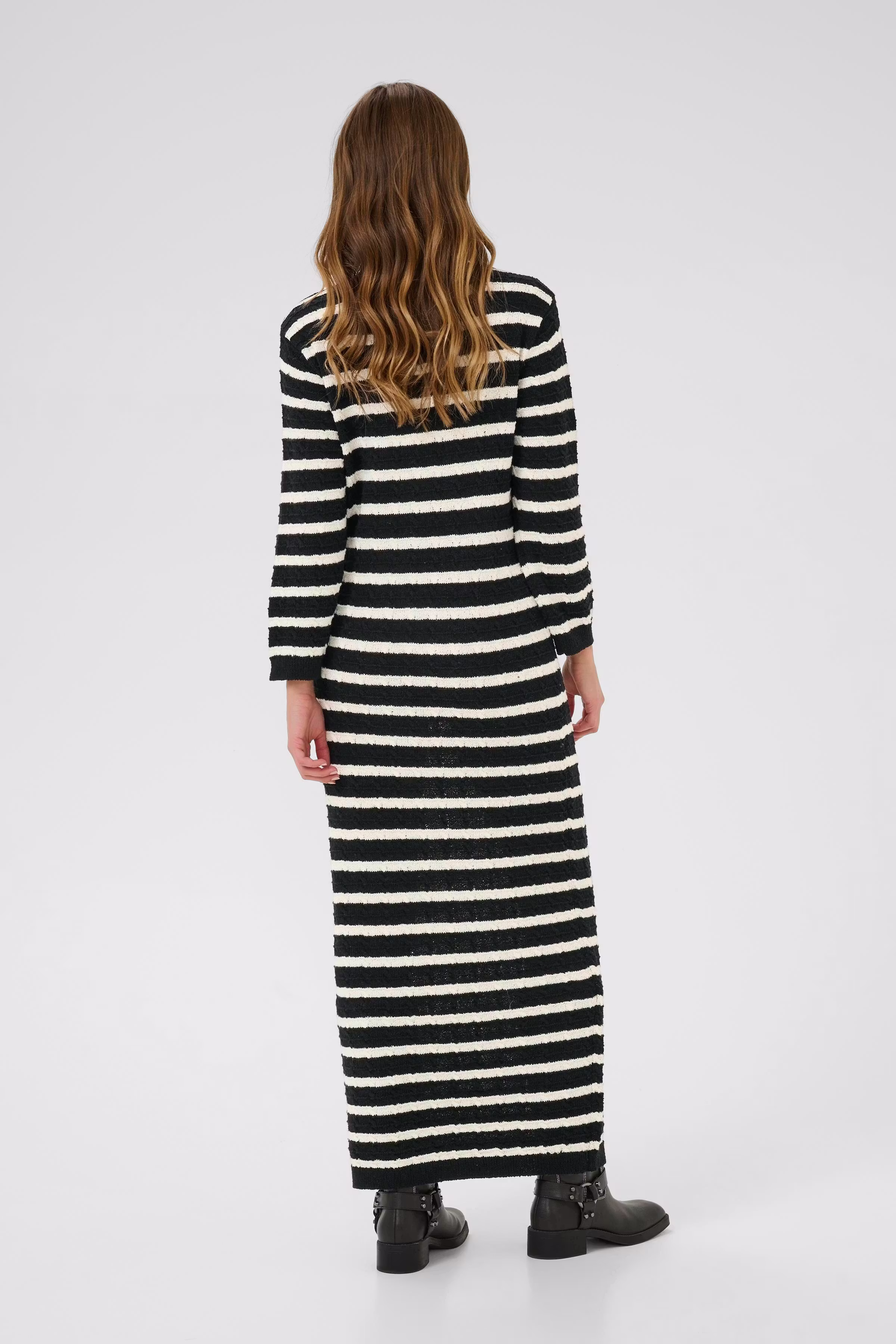 CUursula Kjole LOOKBOOK BACK 50112062-107926