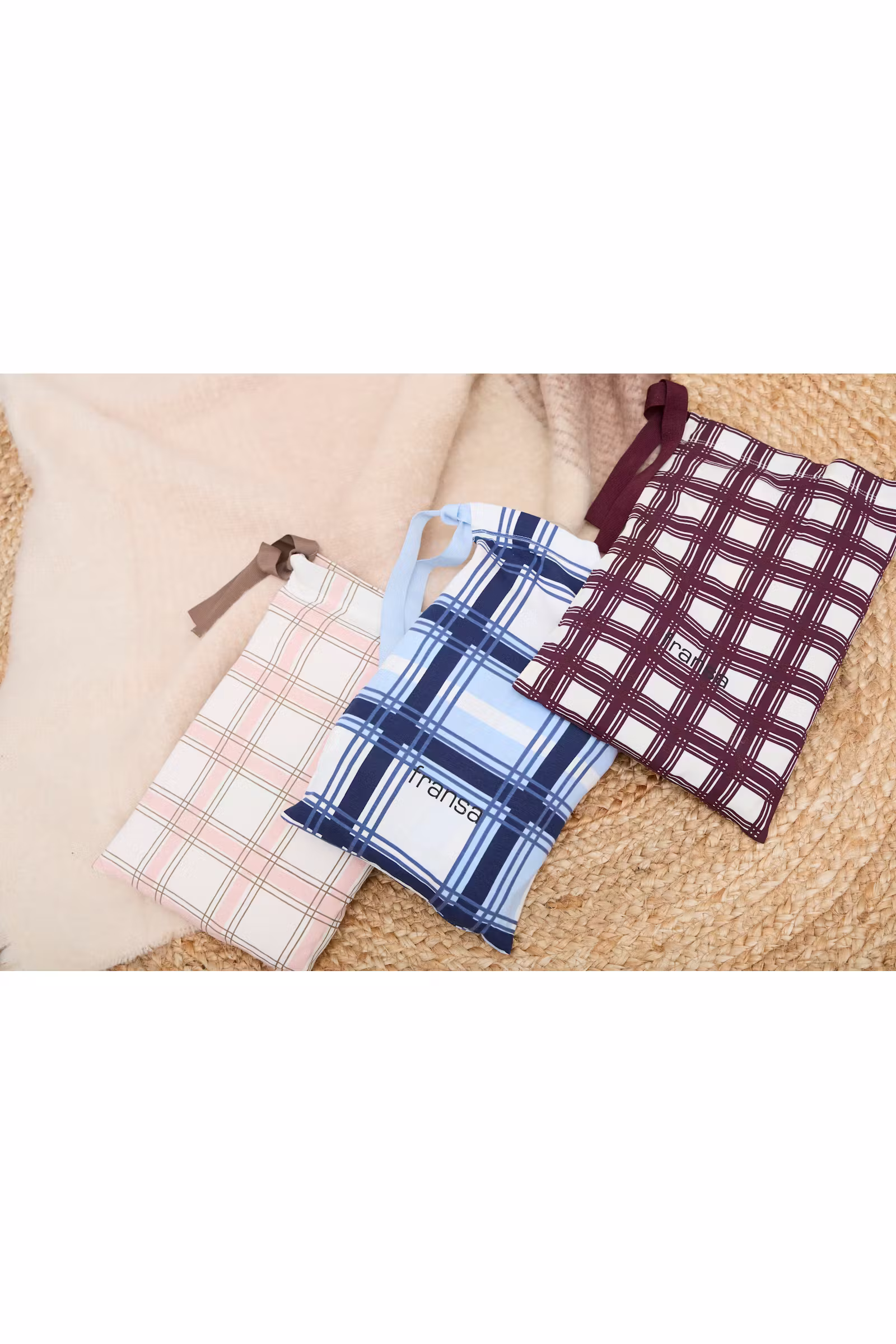 FXKAFI SET 1 Nattøy LOCATION NONE 20615606-205108