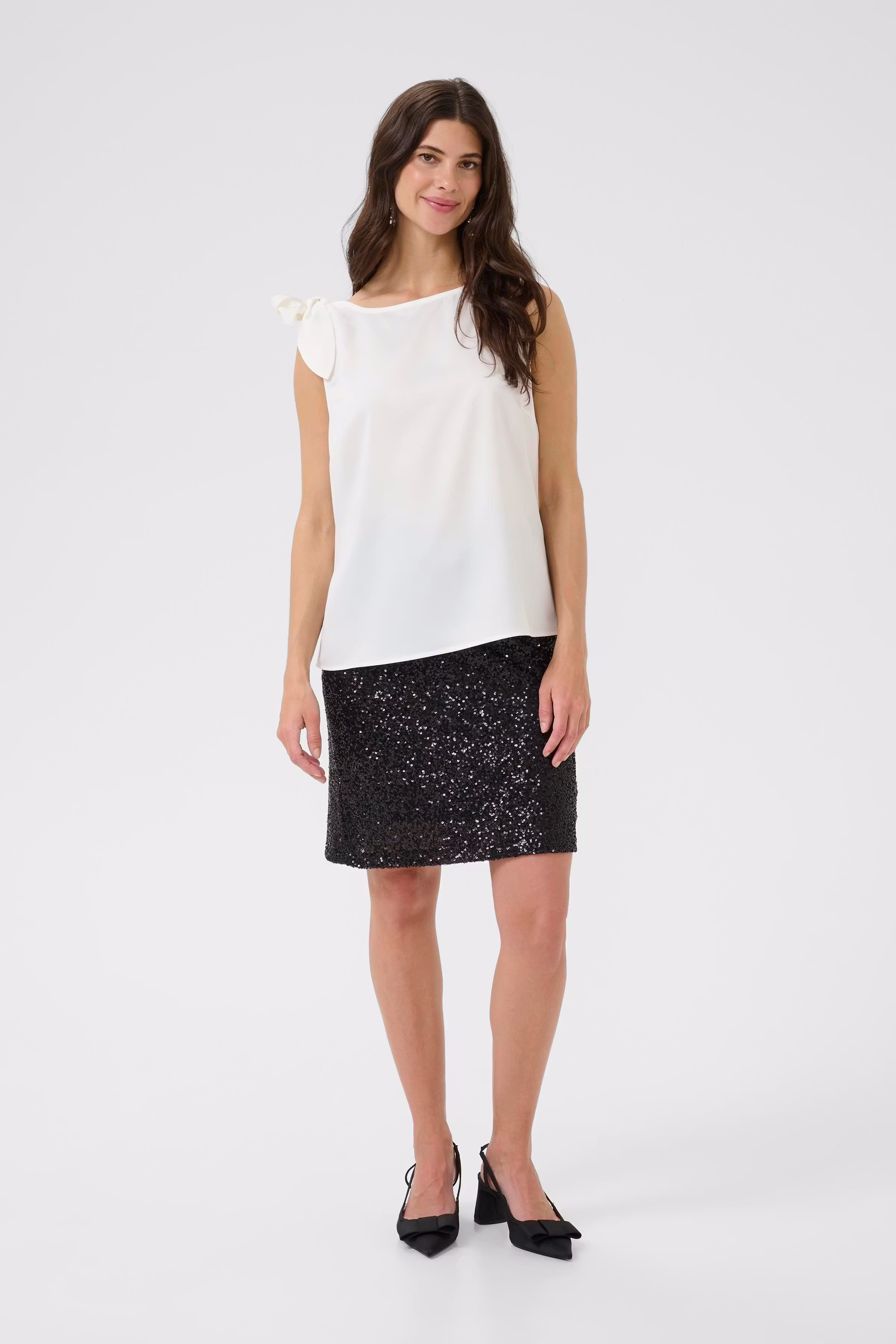 CRTat Blouse LOOKBOOK FRONT 10614460-110701