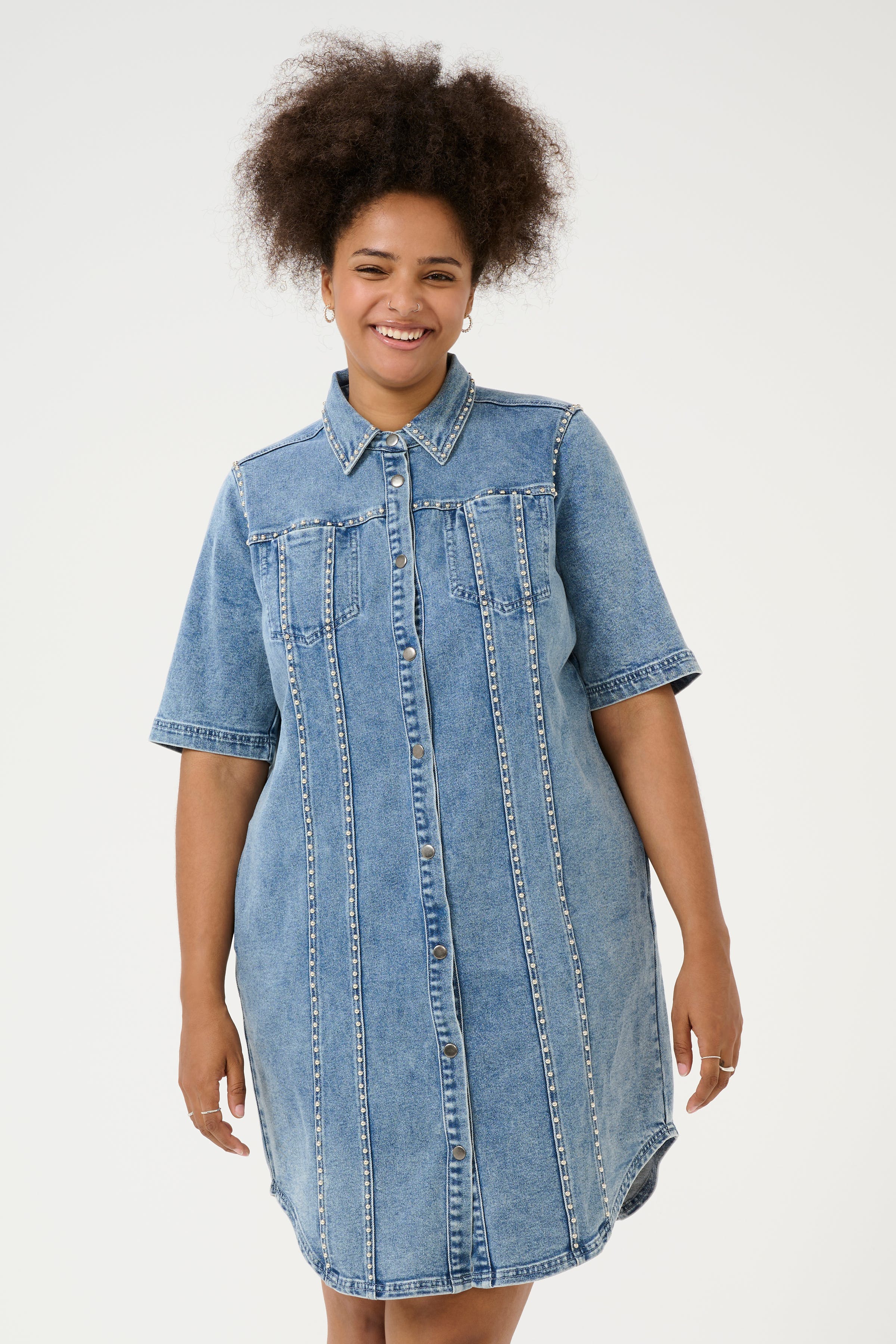 KCdarina Kleid LOOKBOOK FRONT 10583051-107702