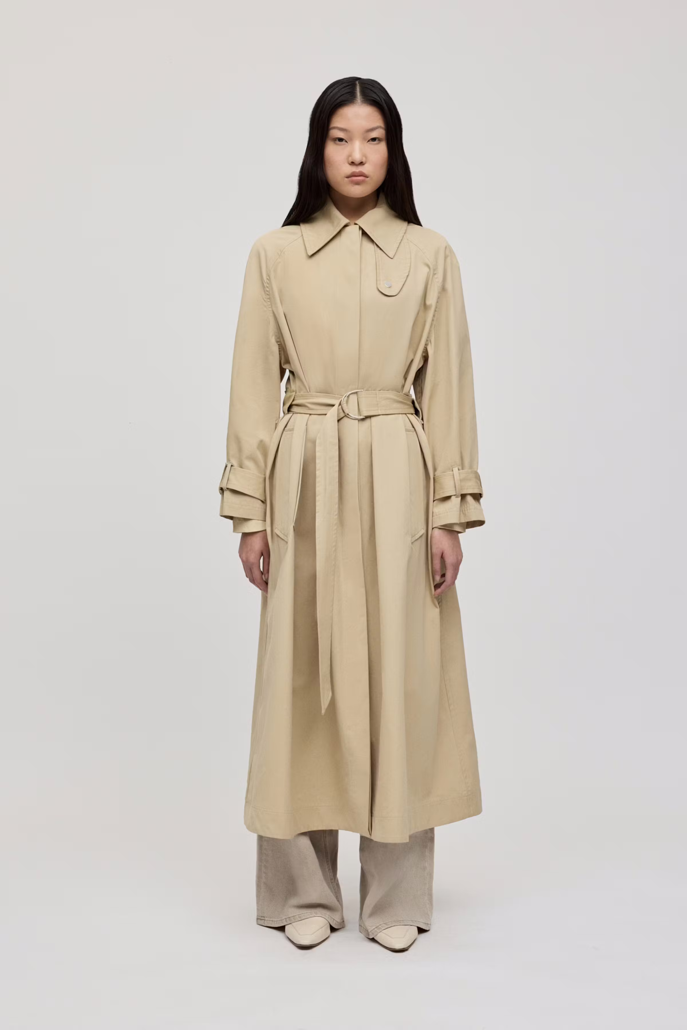 CLEMENTINE Mantel LOOKBOOK FRONT 30699148-BE442