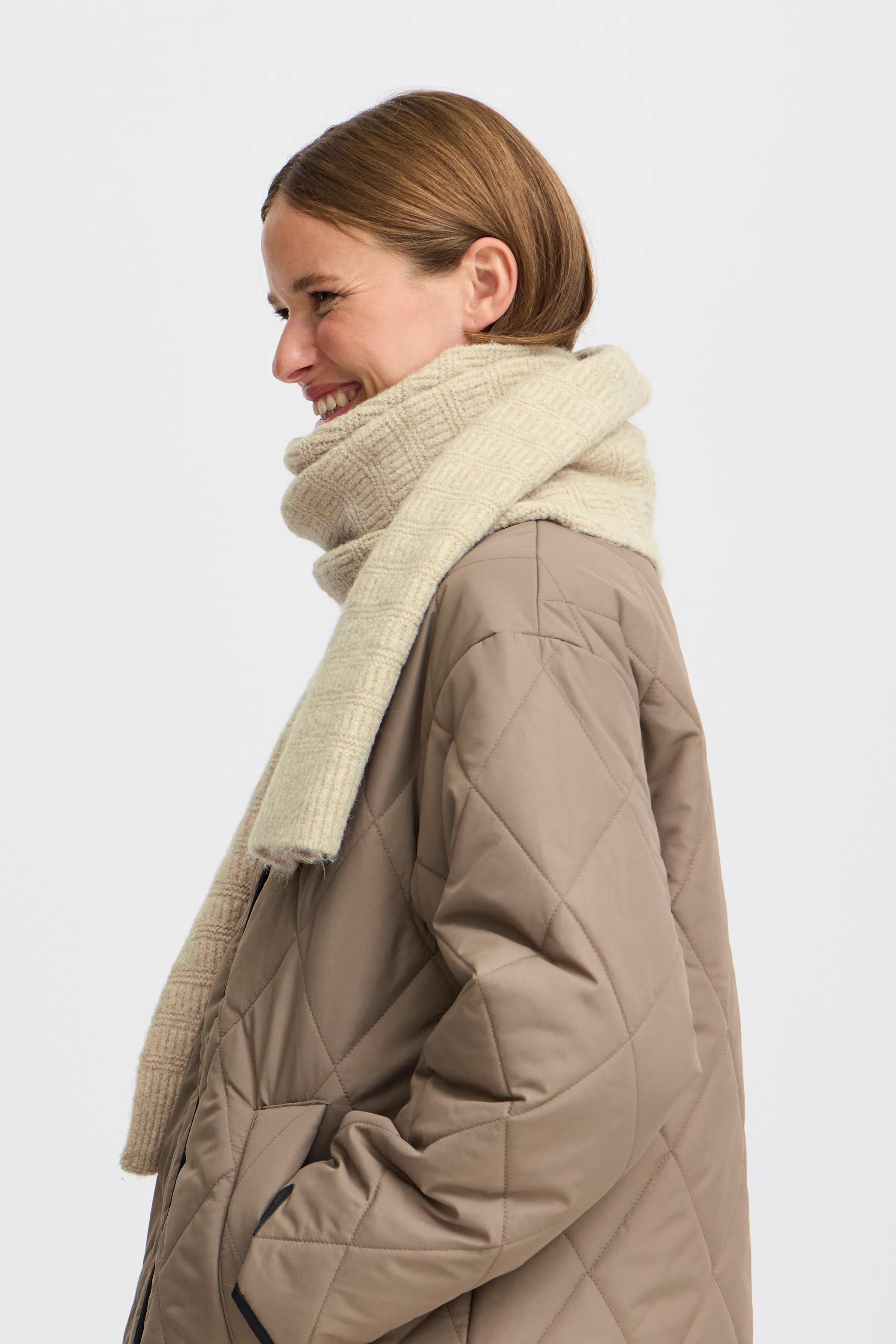 BAWILK Skjerf LOOKBOOK FRONT 20815439-1513041