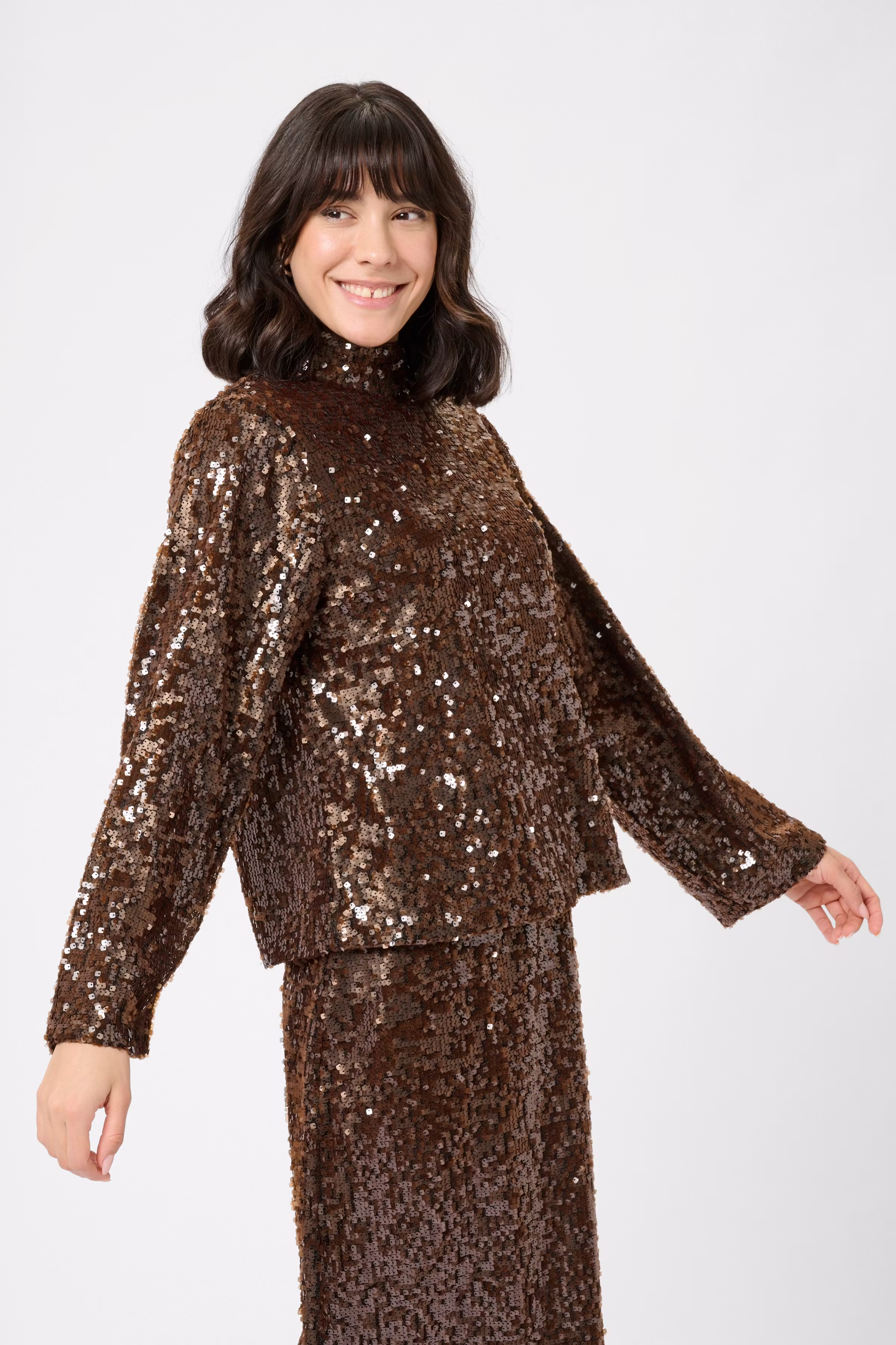 KAziggy Blouse LOOKBOOK FRONT 10510826-108543