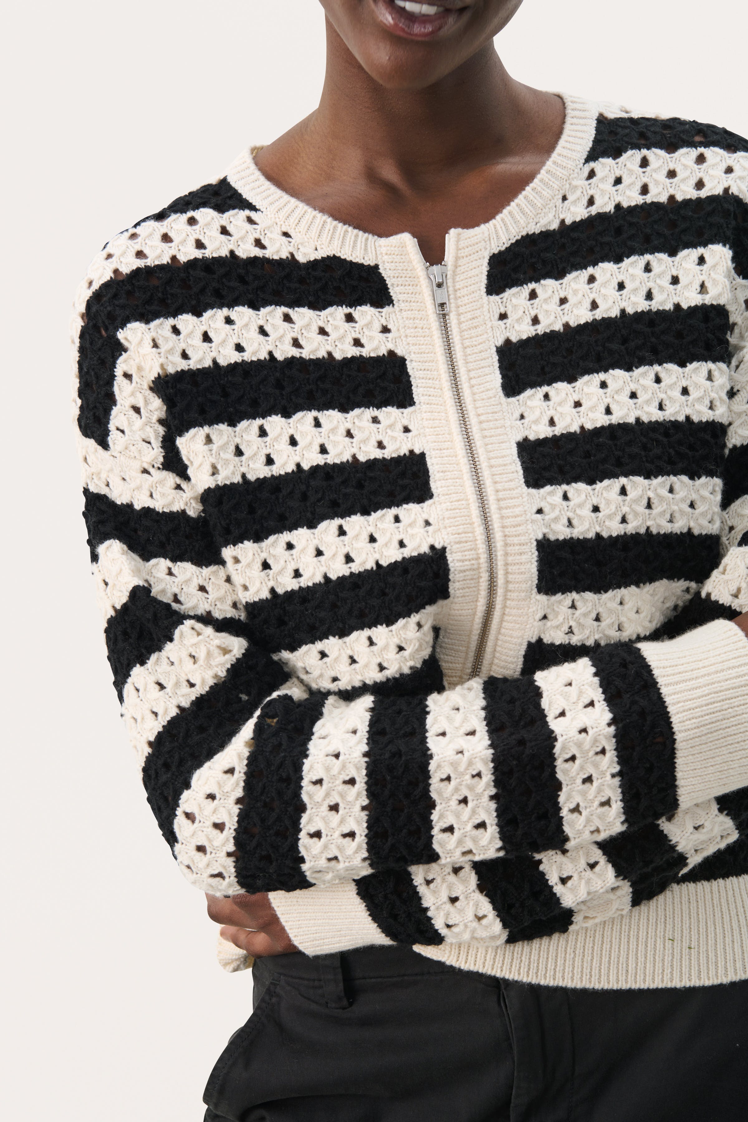 NaimePW Vest LOOKBOOK DETAIL 30309428-303610