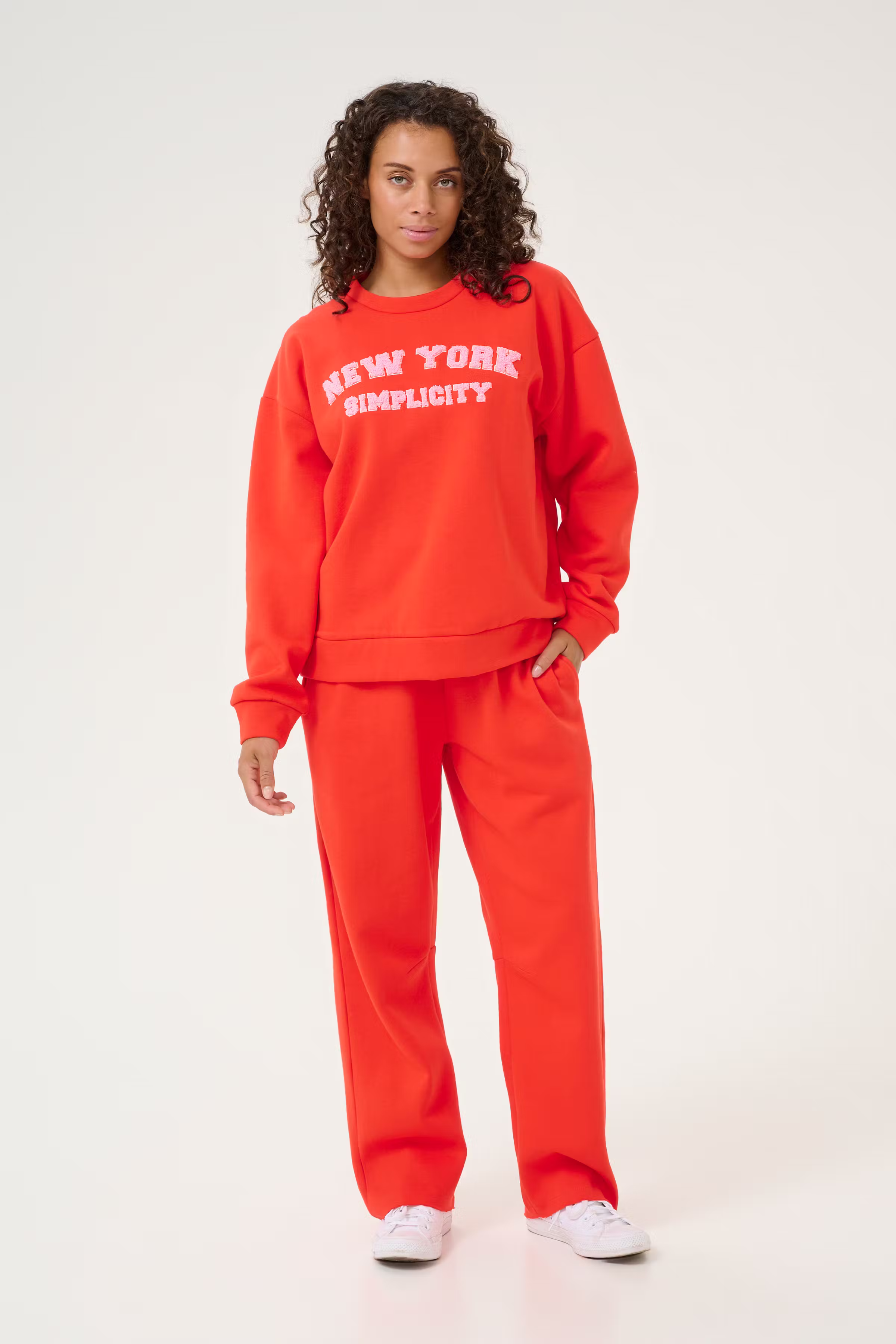 CUchira Sweatshirt LOOKBOOK FRONT 50111627-181664