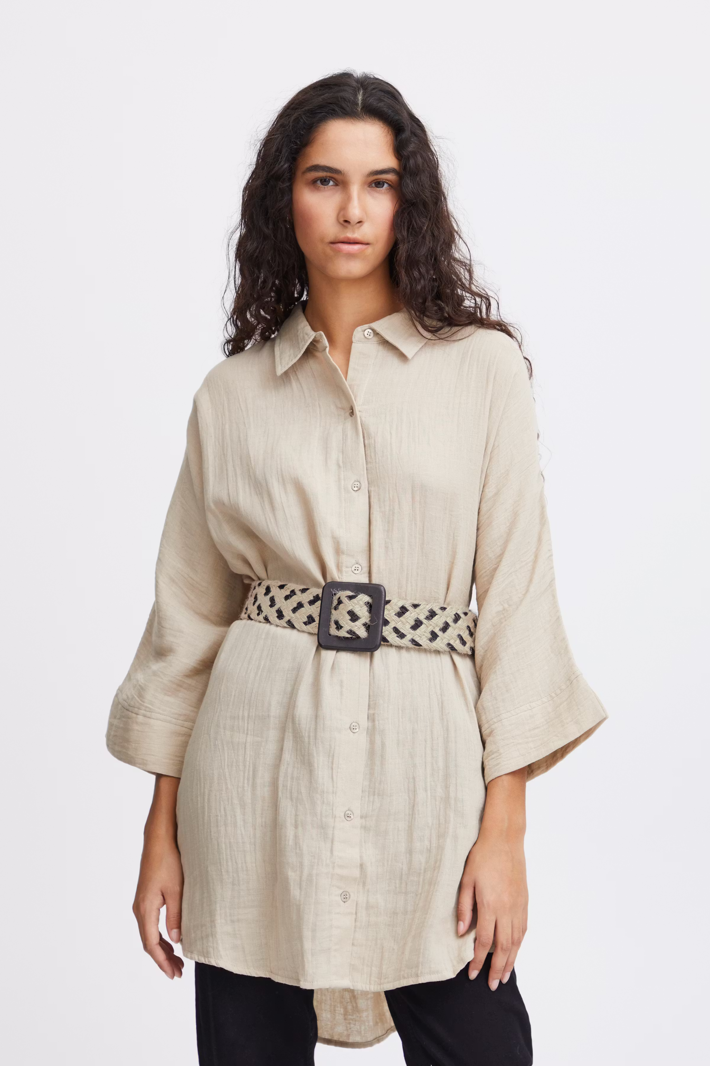 IANAUJA Riem LOOKBOOK FRONT 20120996-151308
