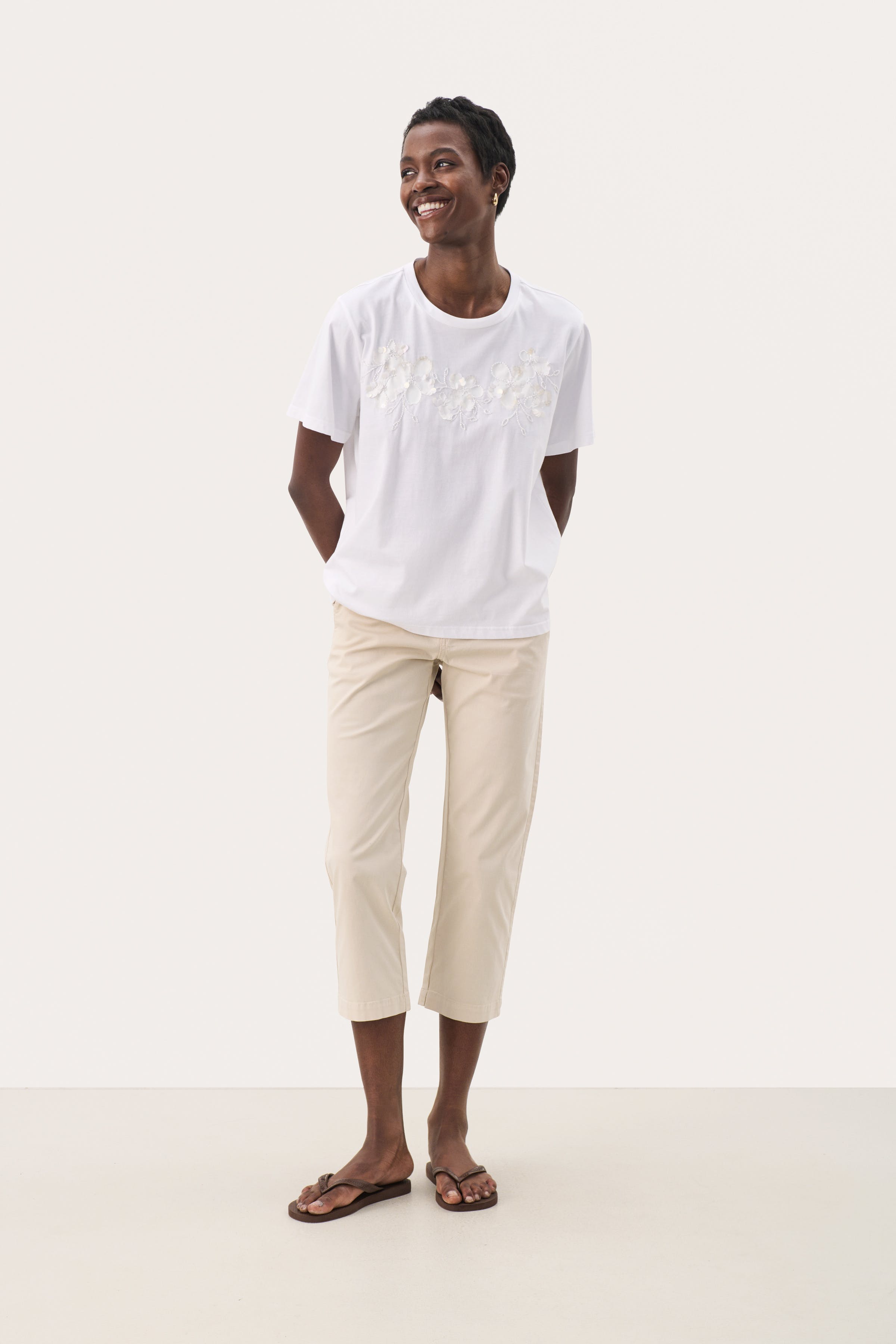 NahidPW T-shirt LOOKBOOK FRONT 30309699-303812