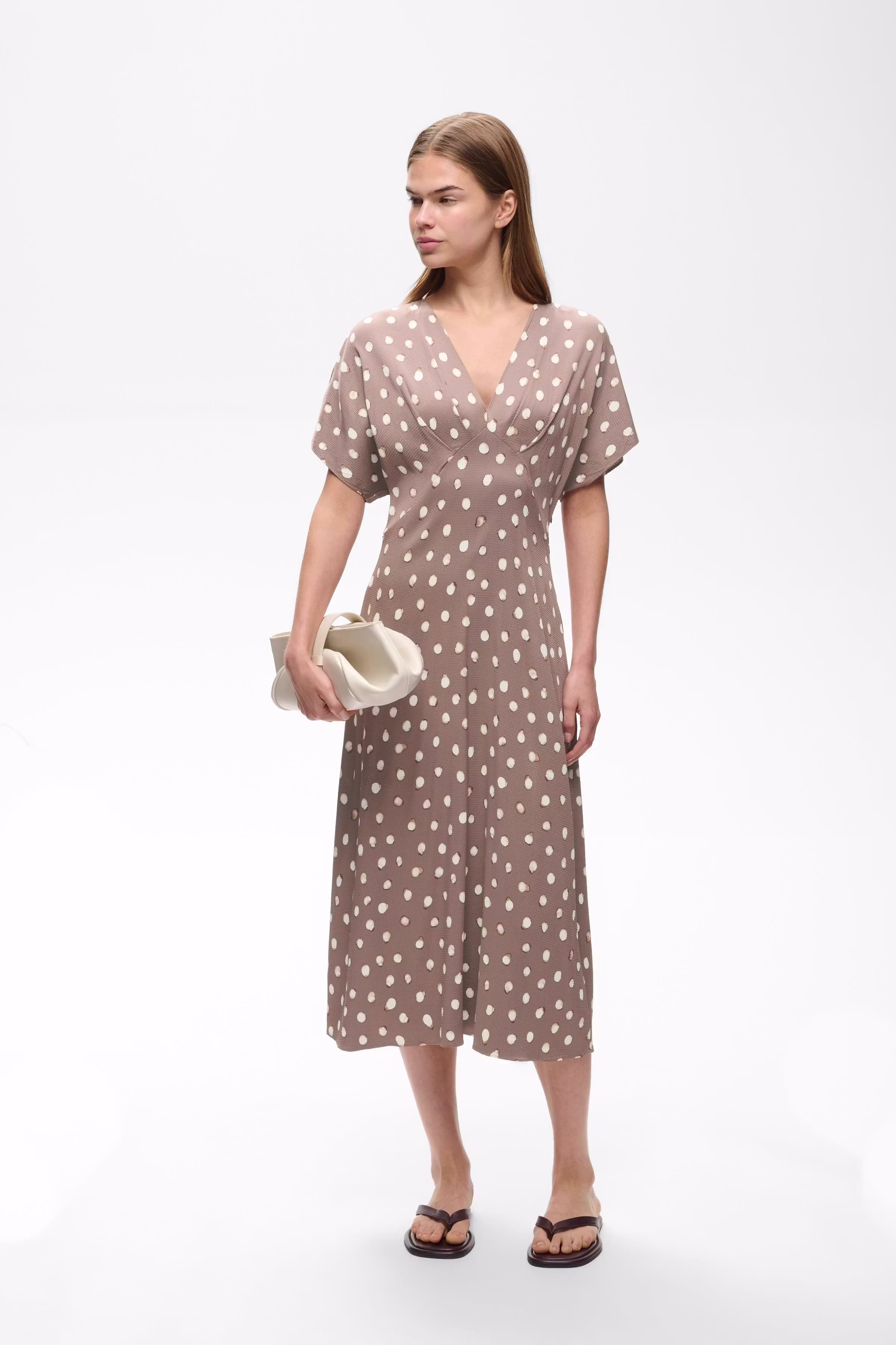 HENRIIW Dress LOOKBOOK FRONT 30112740-900009020