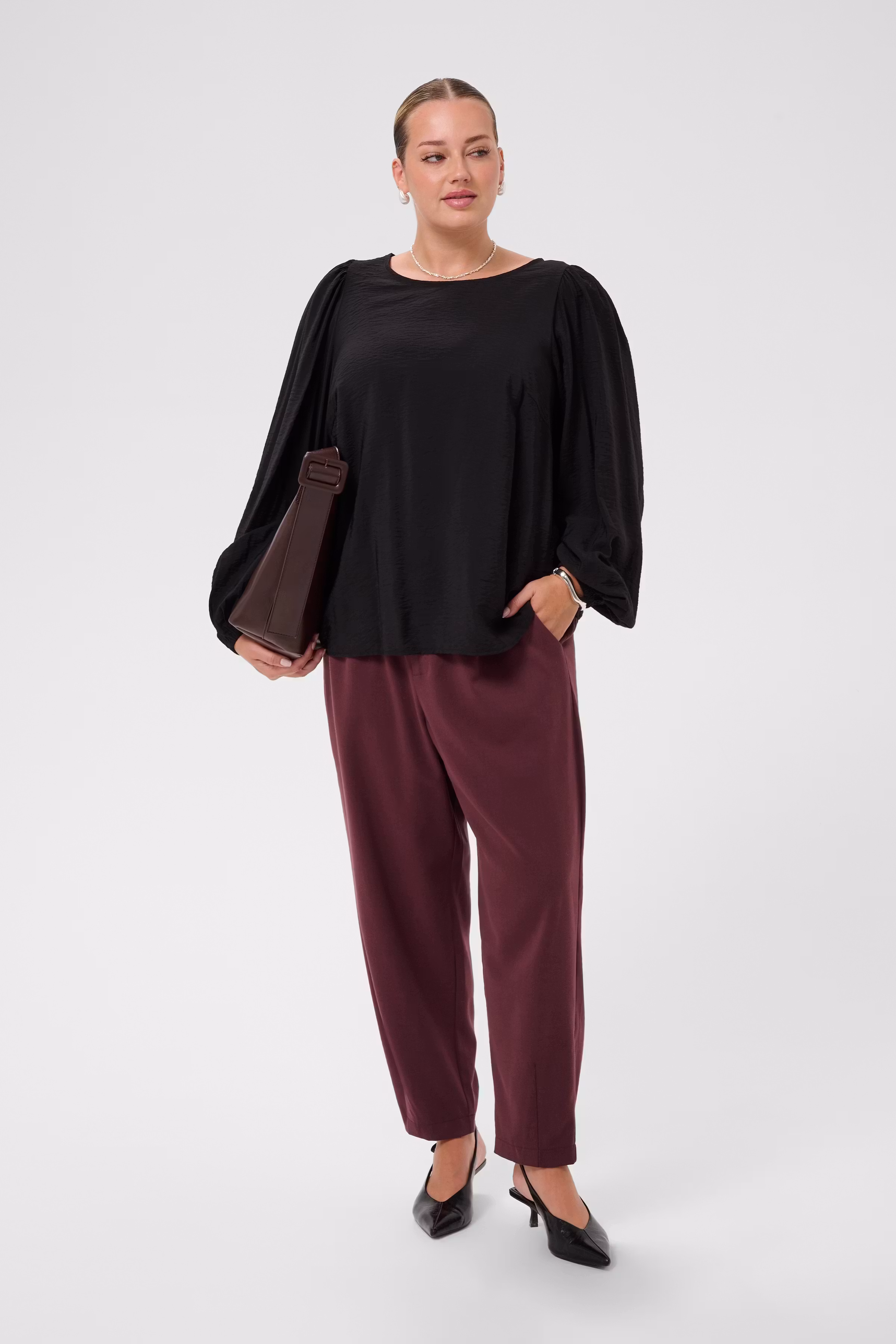 KCgila Bluse LOOKBOOK FRONT 10584447-100121