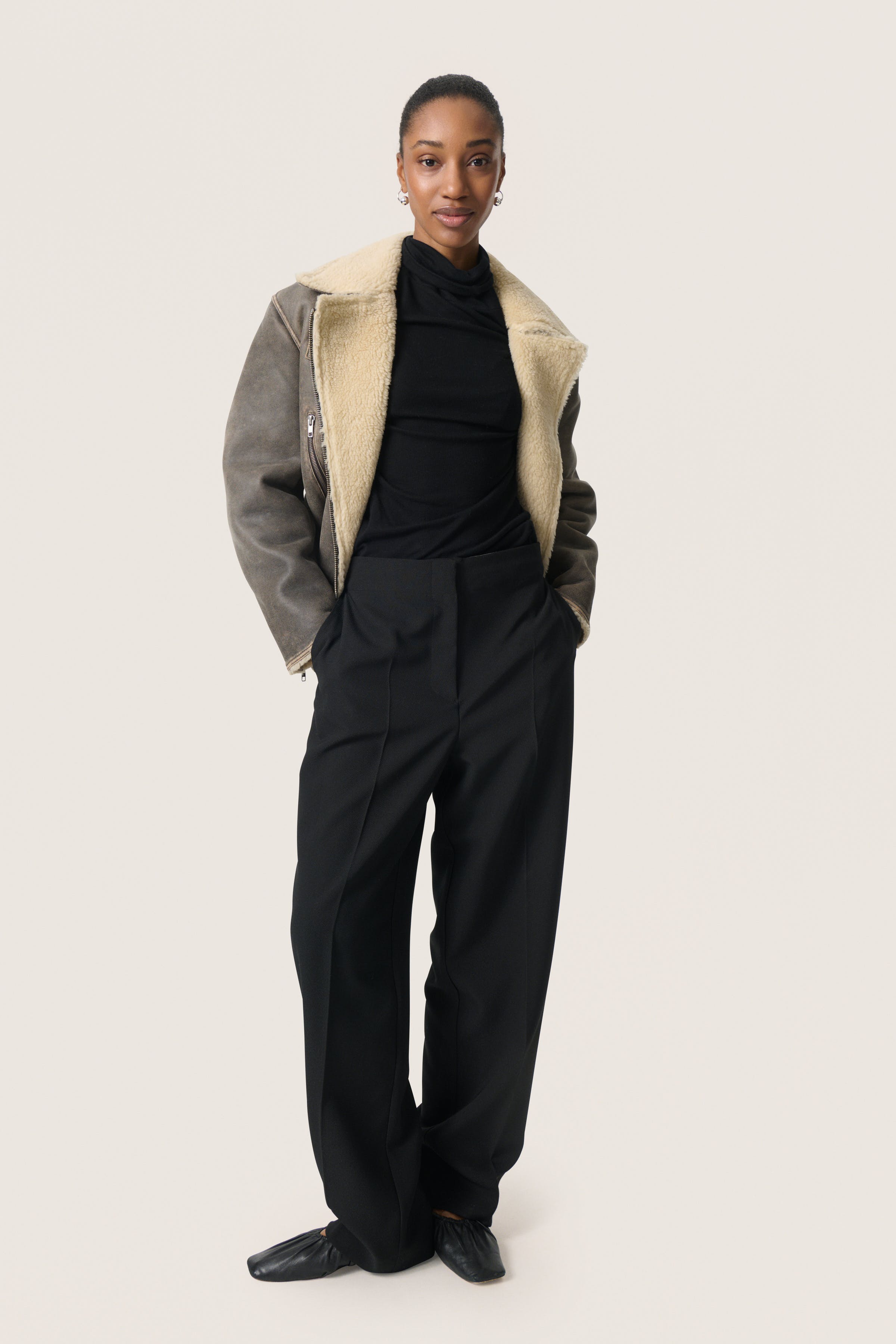 SLFiorella Leather jacket LOOKBOOK FRONT 30408556-304157