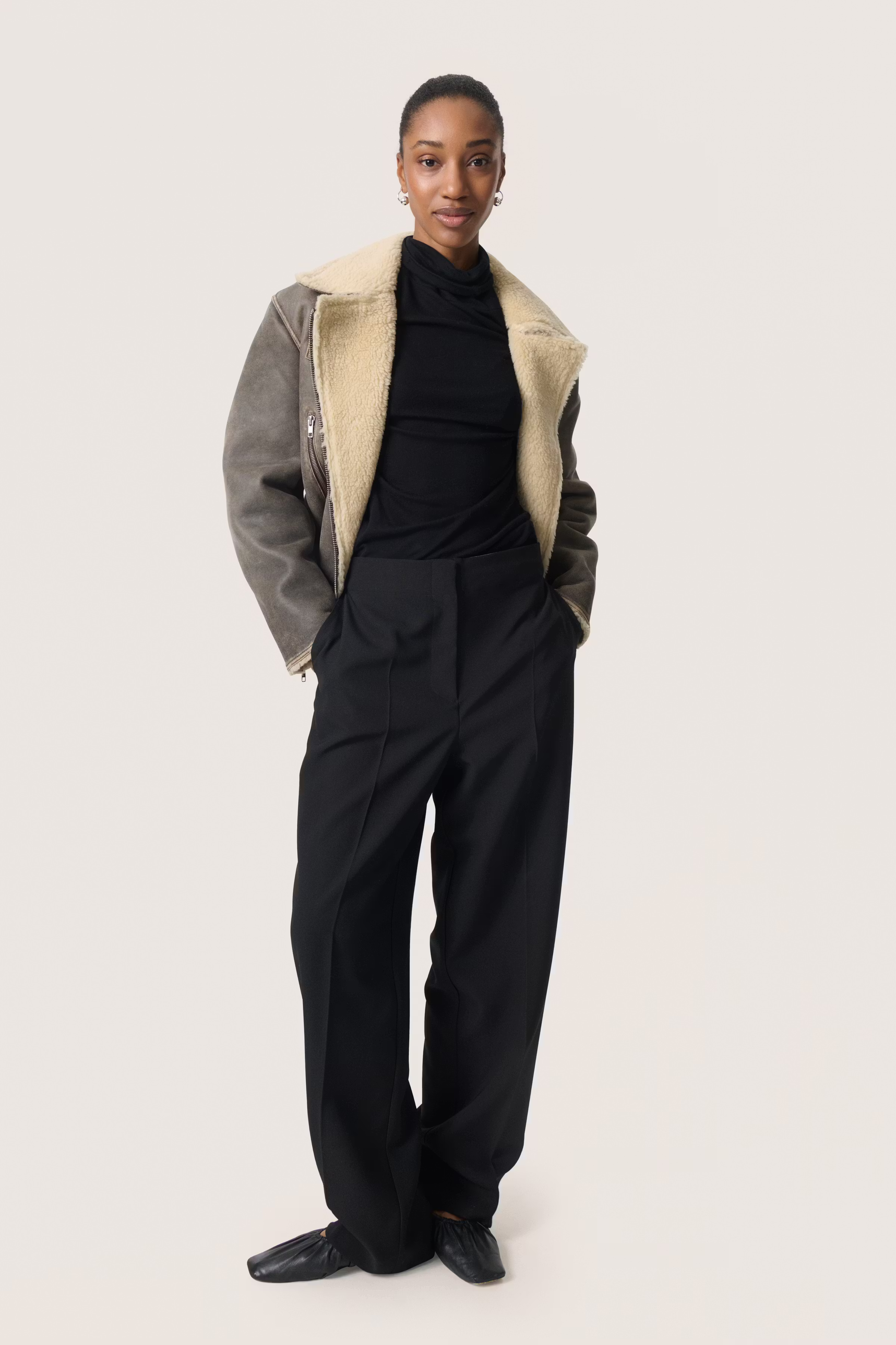 SLFiorella Leather jacket LOOKBOOK FRONT 30408556-304157